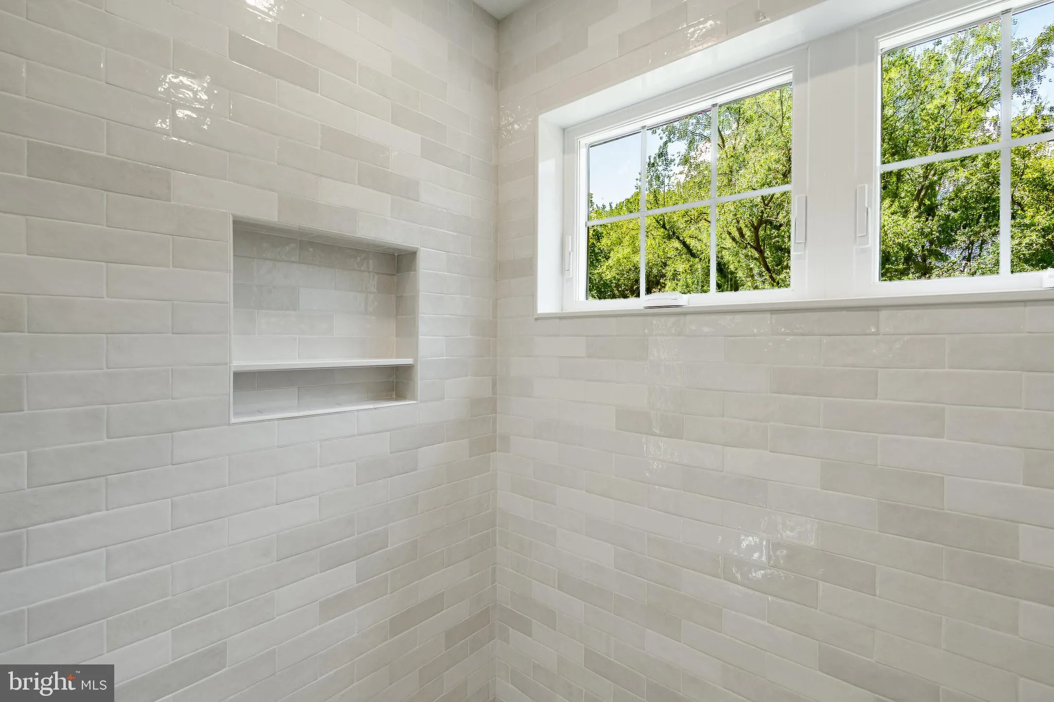 West Chester, Pennsylvania 19380, United States, 5 Bedrooms Bedrooms, ,4 BathroomsBathrooms,Residential,Contingent,187858