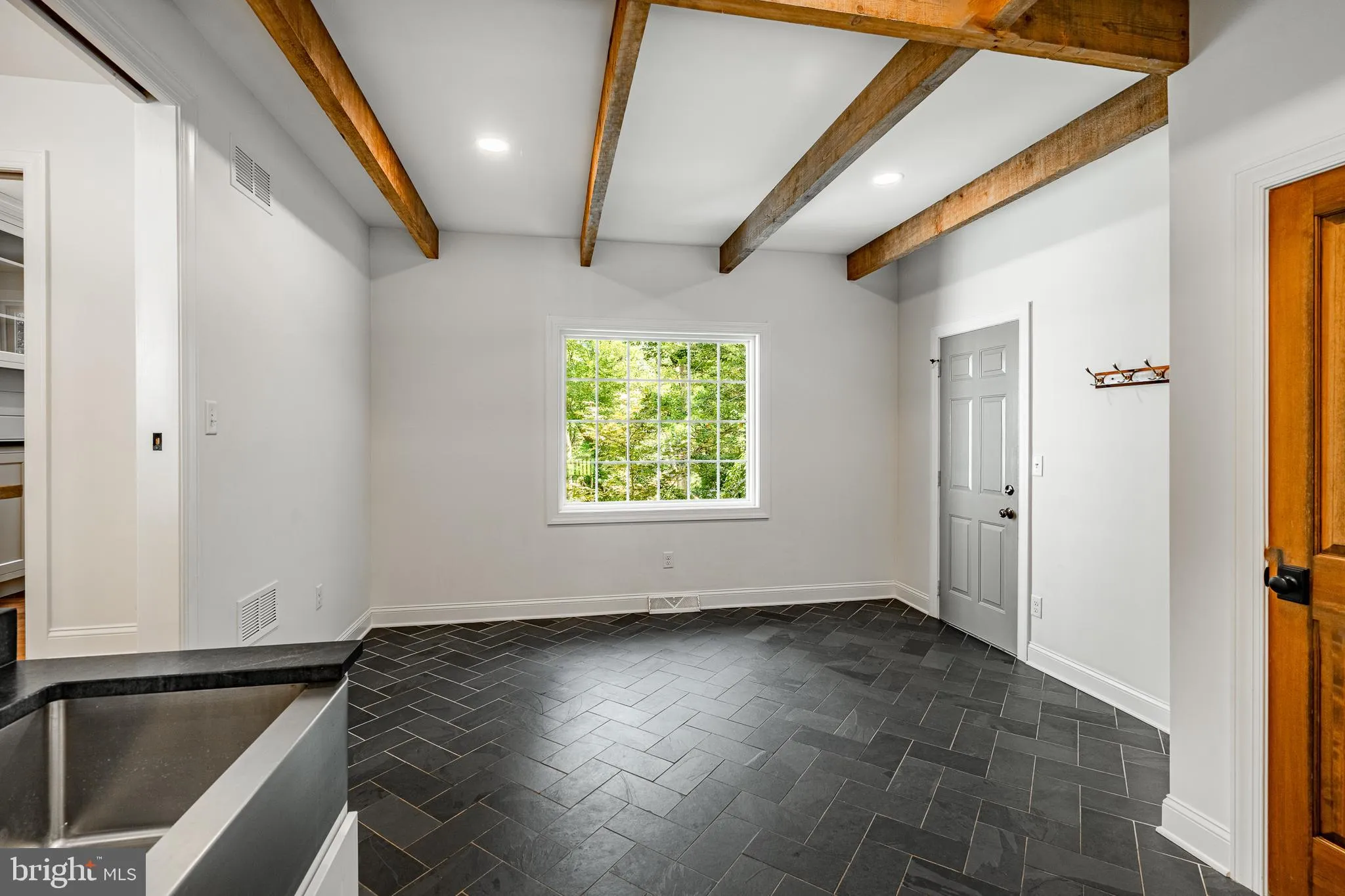 West Chester, Pennsylvania 19380, United States, 5 Bedrooms Bedrooms, ,4 BathroomsBathrooms,Residential,Contingent,187858