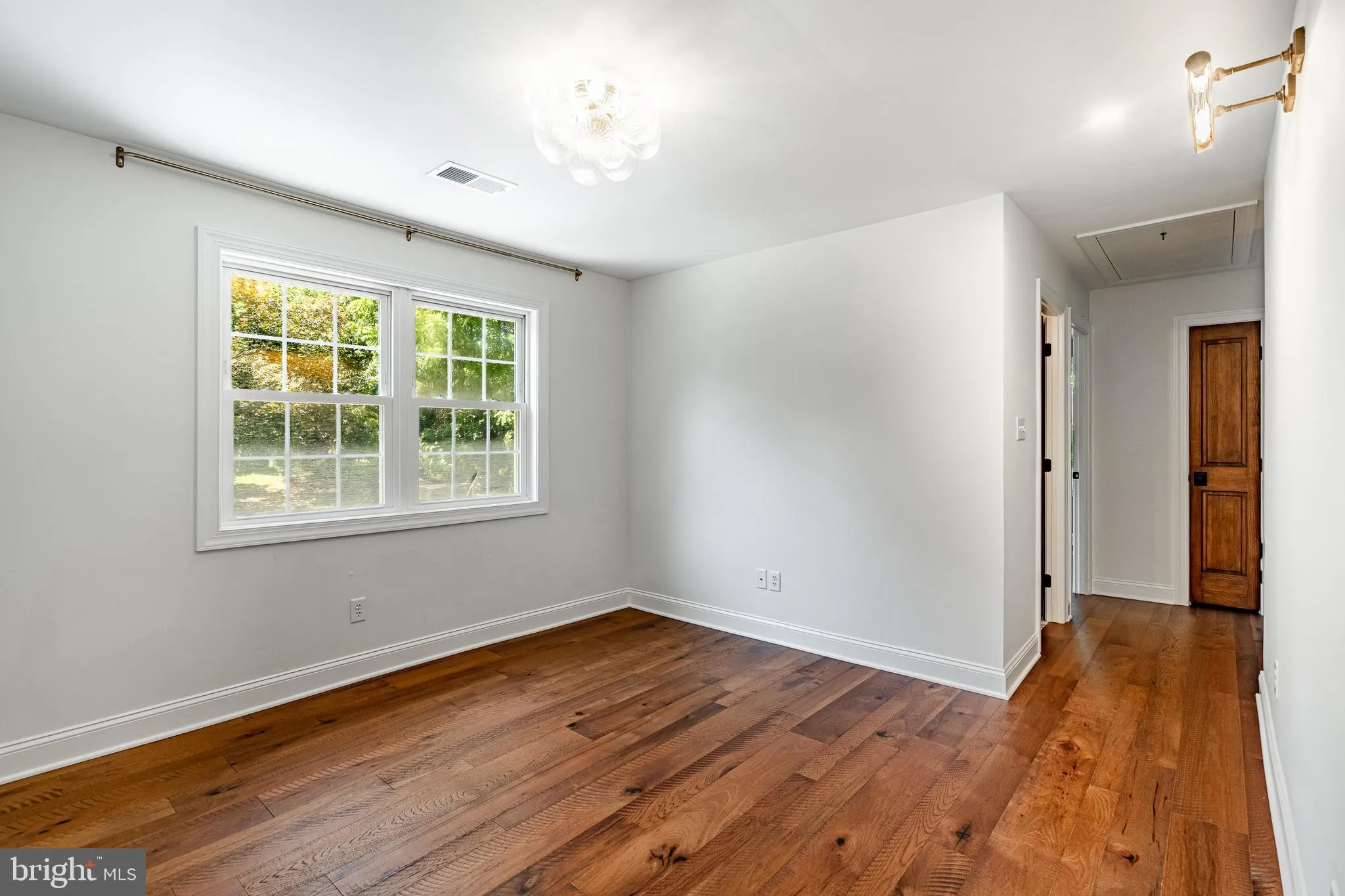 West Chester, Pennsylvania 19380, United States, 5 Bedrooms Bedrooms, ,4 BathroomsBathrooms,Residential,Contingent,187858