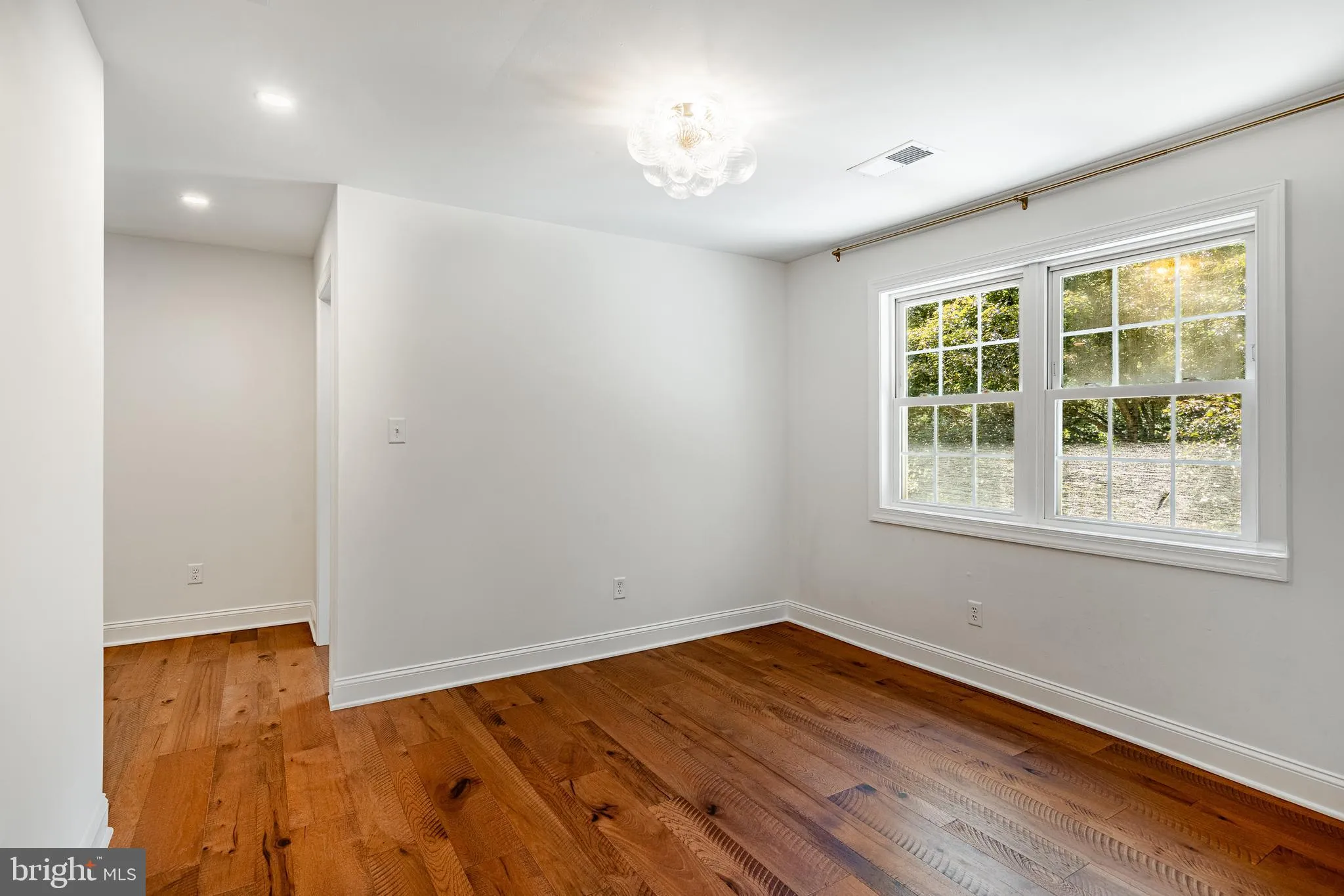 West Chester, Pennsylvania 19380, United States, 5 Bedrooms Bedrooms, ,4 BathroomsBathrooms,Residential,Contingent,187858