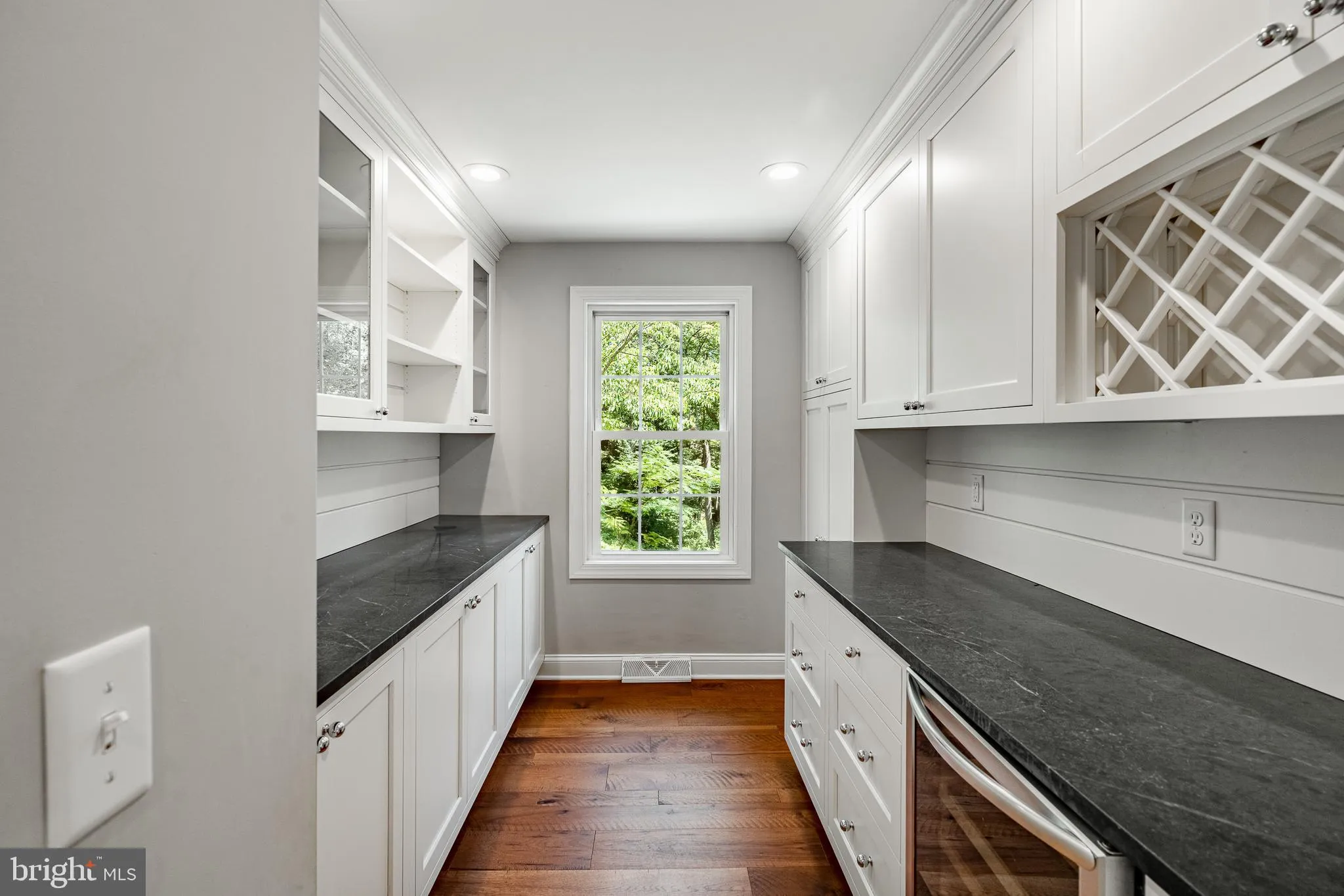 West Chester, Pennsylvania 19380, United States, 5 Bedrooms Bedrooms, ,4 BathroomsBathrooms,Residential,Contingent,187858