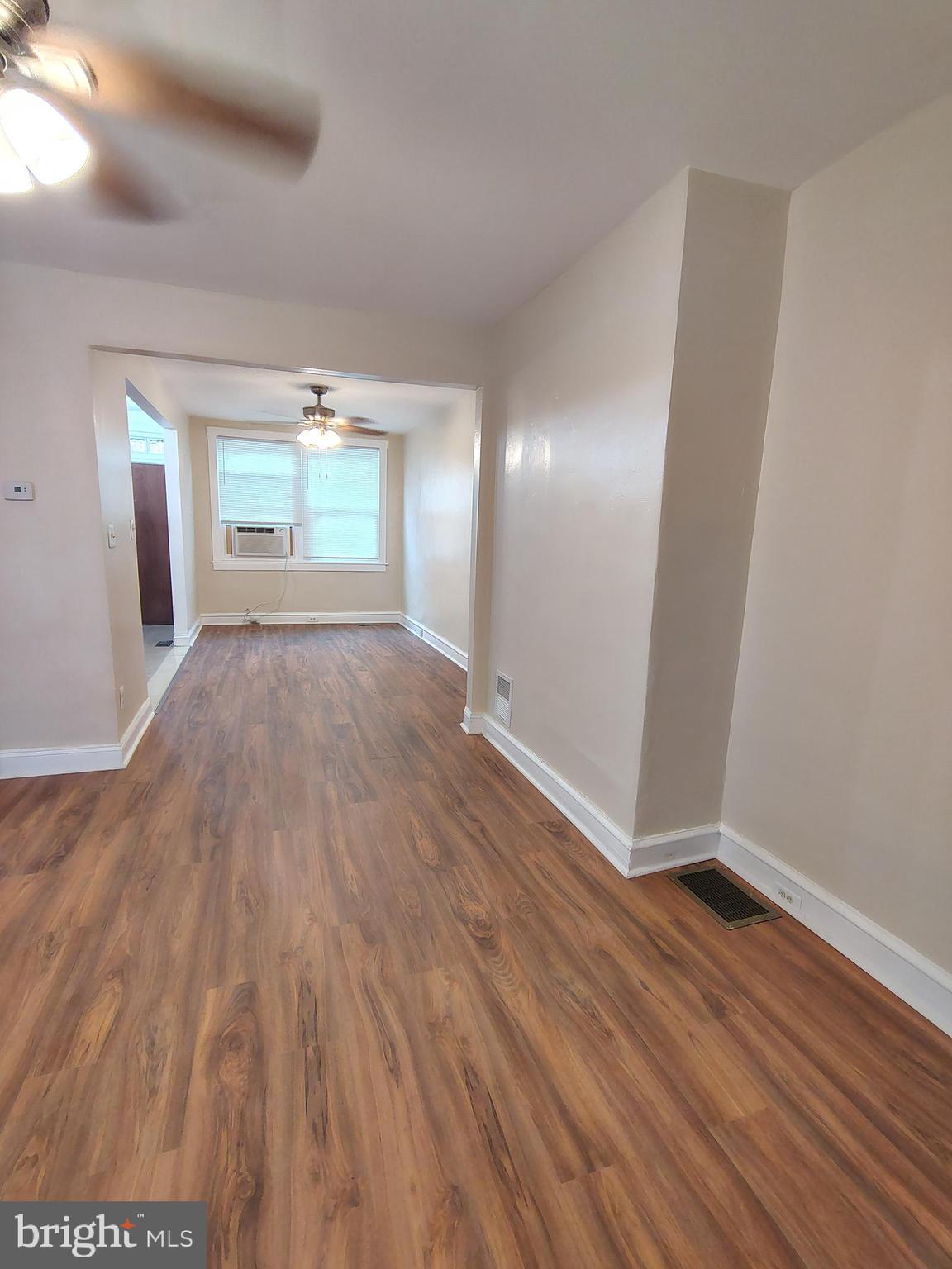 ELMWOOD PARK - Residential