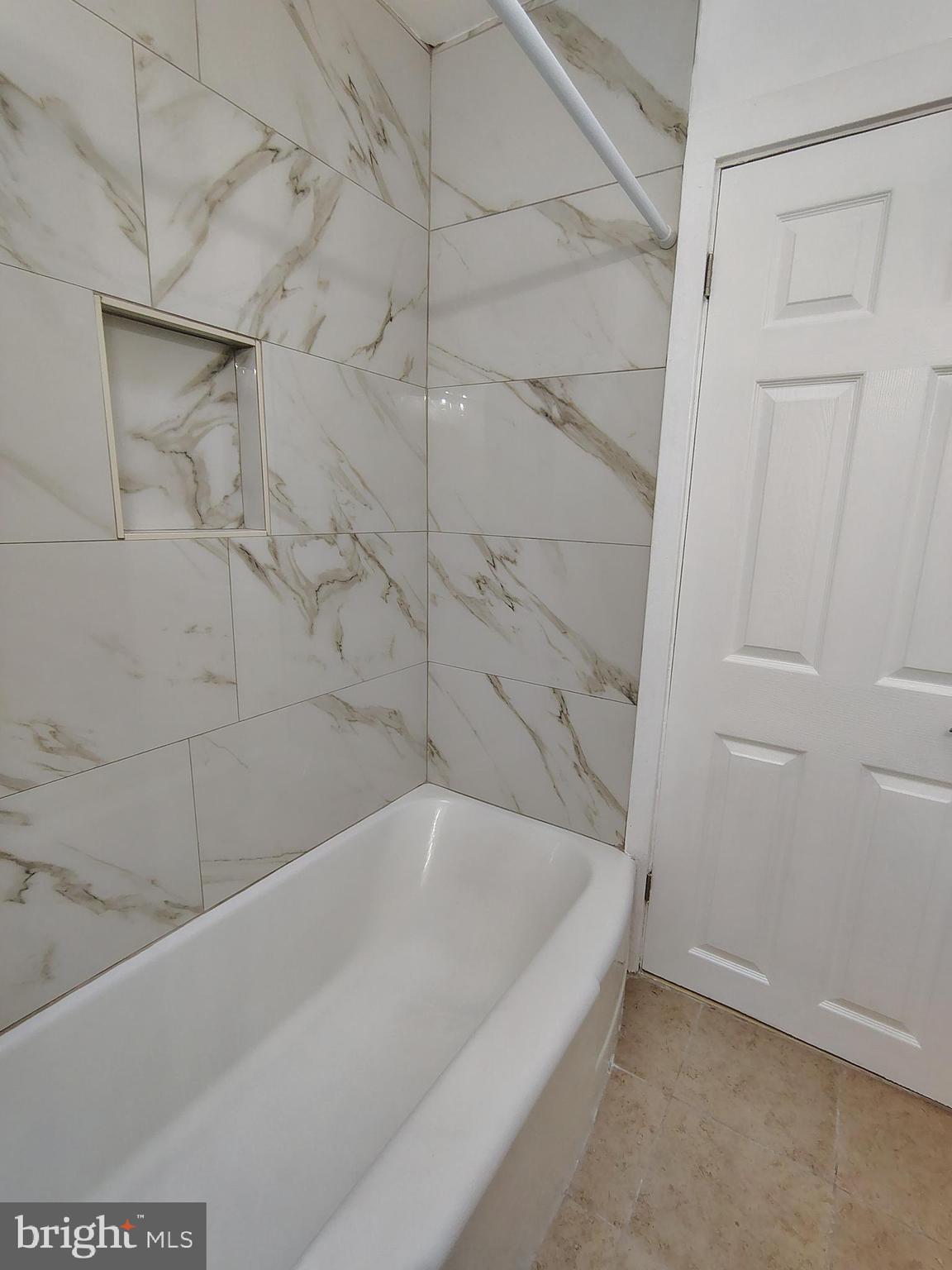 ELMWOOD PARK - Residential