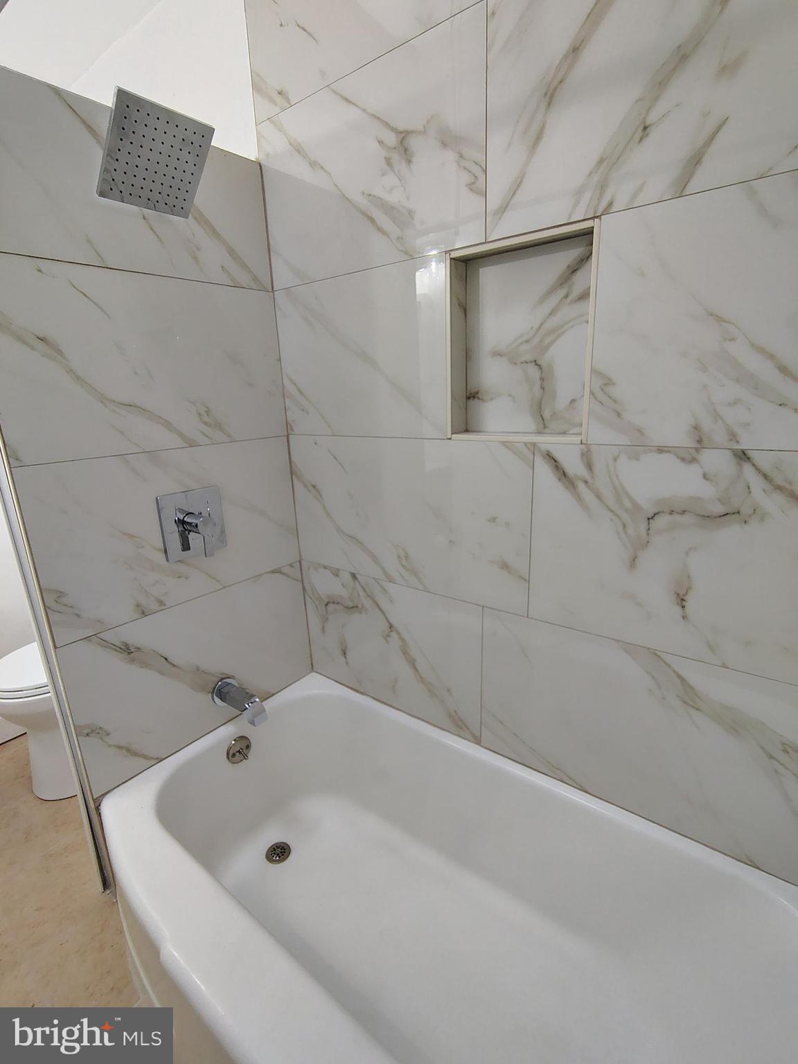 ELMWOOD PARK - Residential