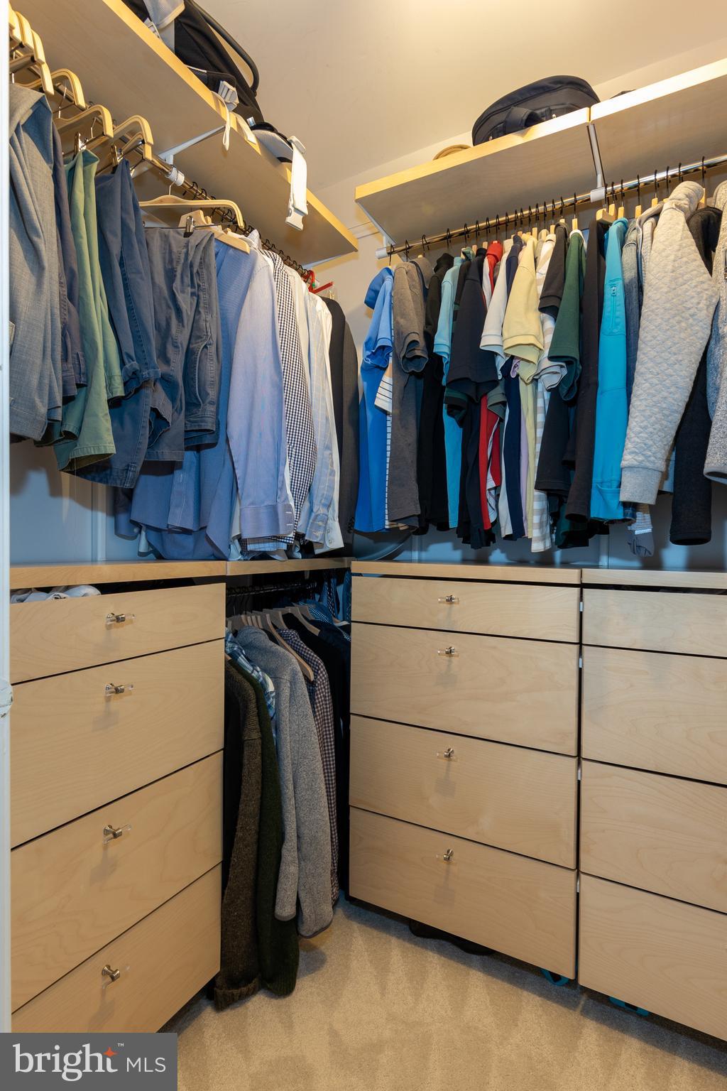 SOUTH RUN OAKS - Residential