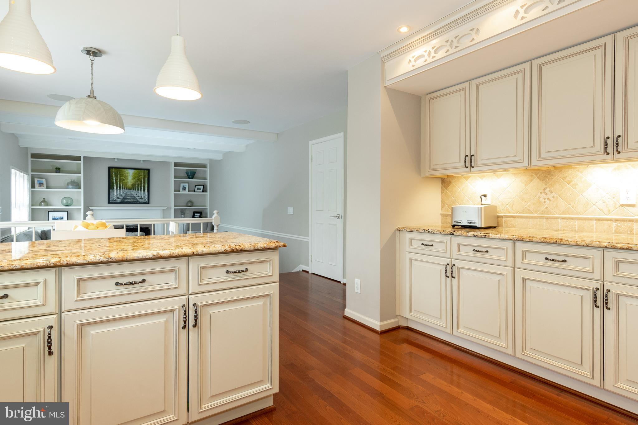 SOUTH RUN OAKS - Residential