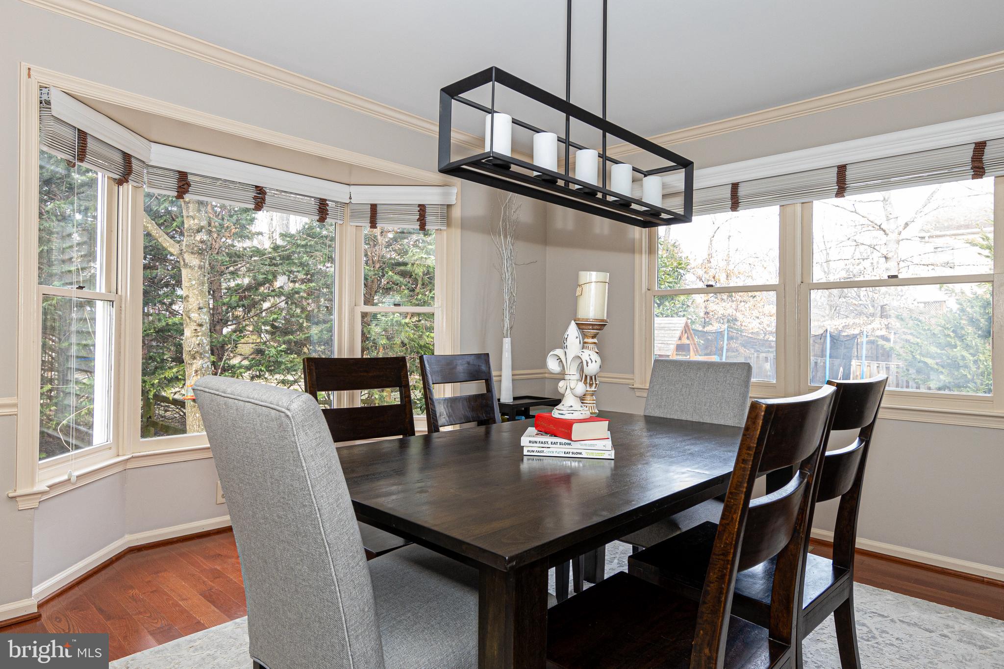 SOUTH RUN OAKS - Residential