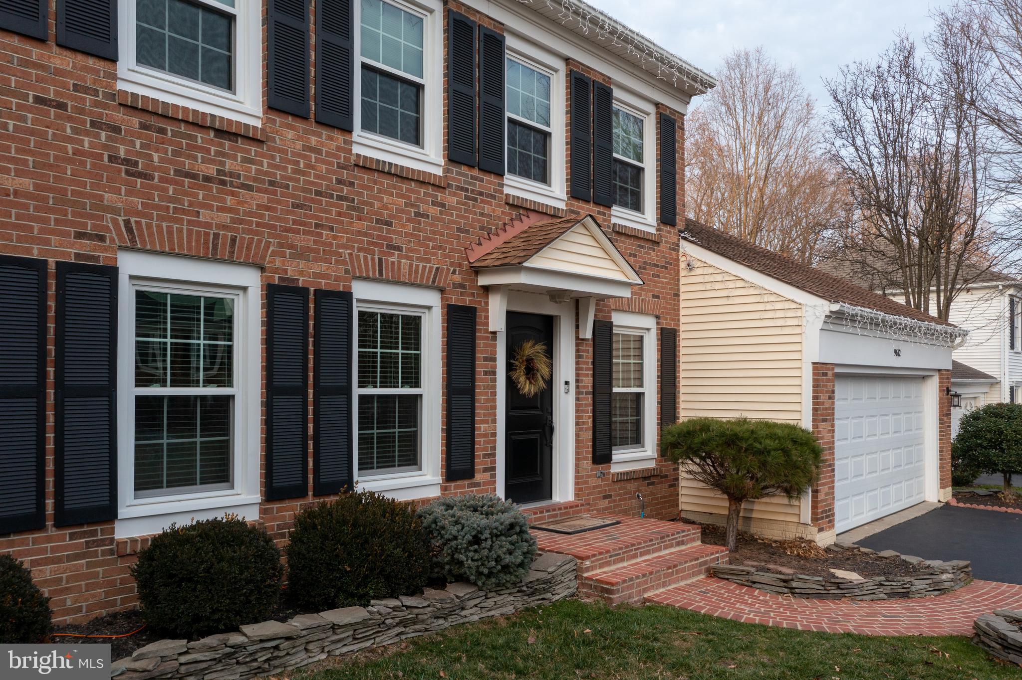 SOUTH RUN OAKS - Residential