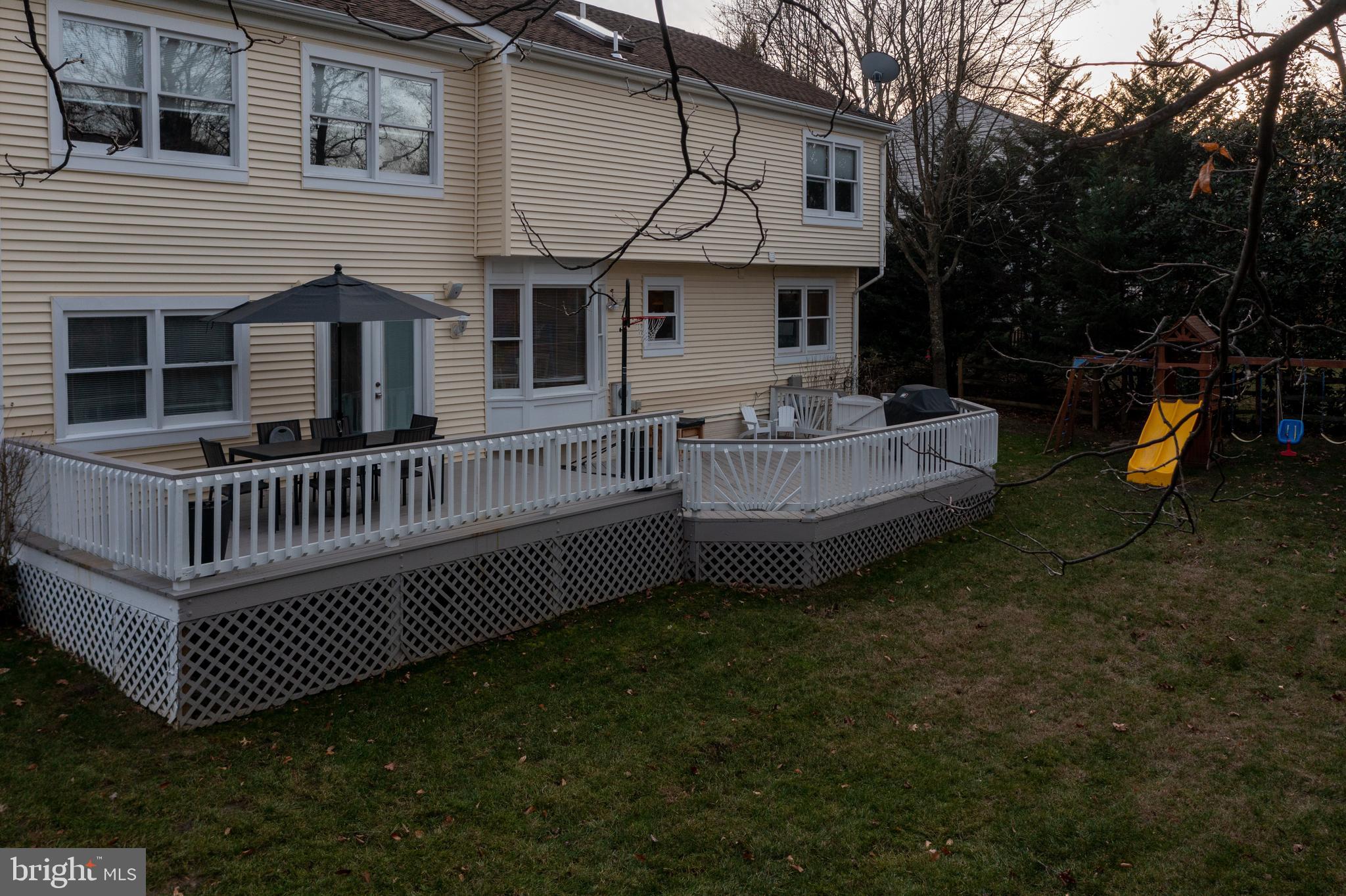 SOUTH RUN OAKS - Residential