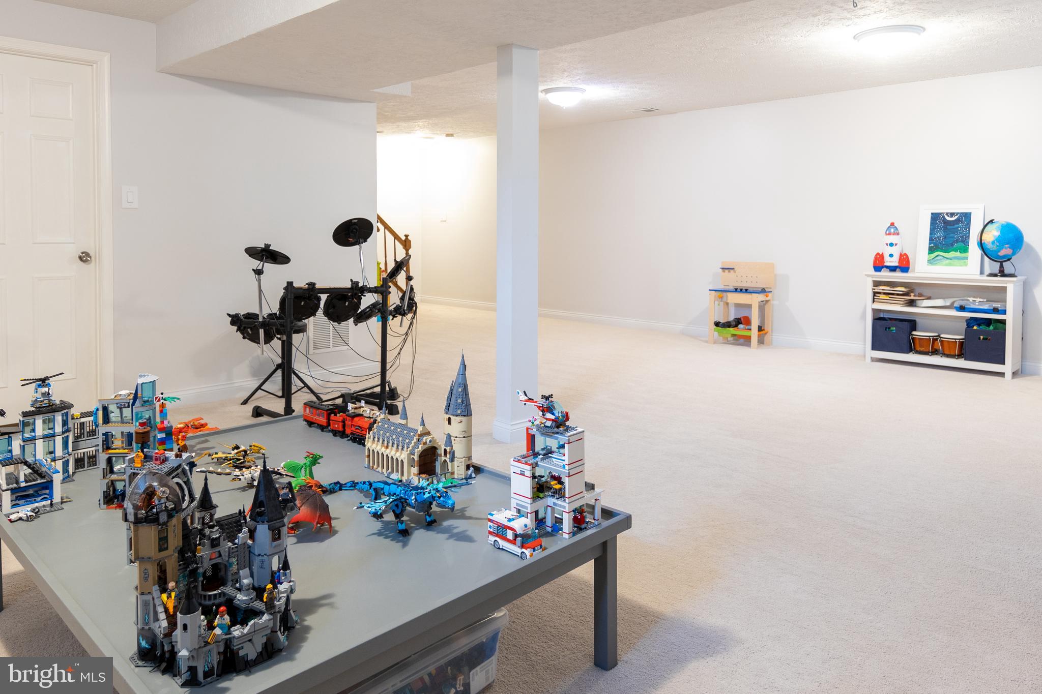 SOUTH RUN OAKS - Residential