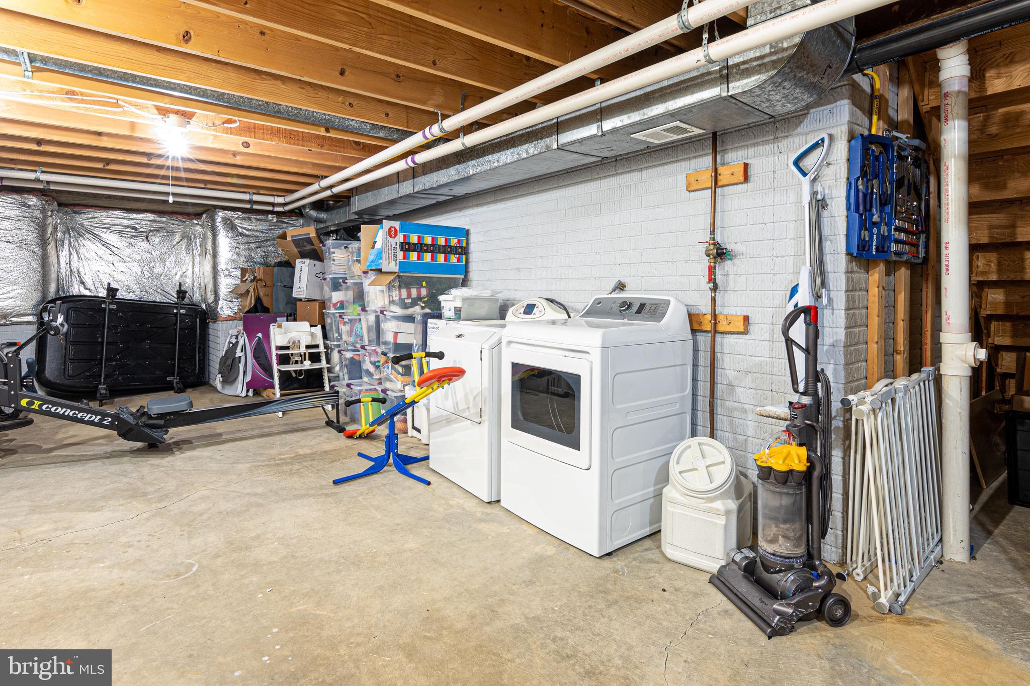 SOUTH RUN OAKS - Residential