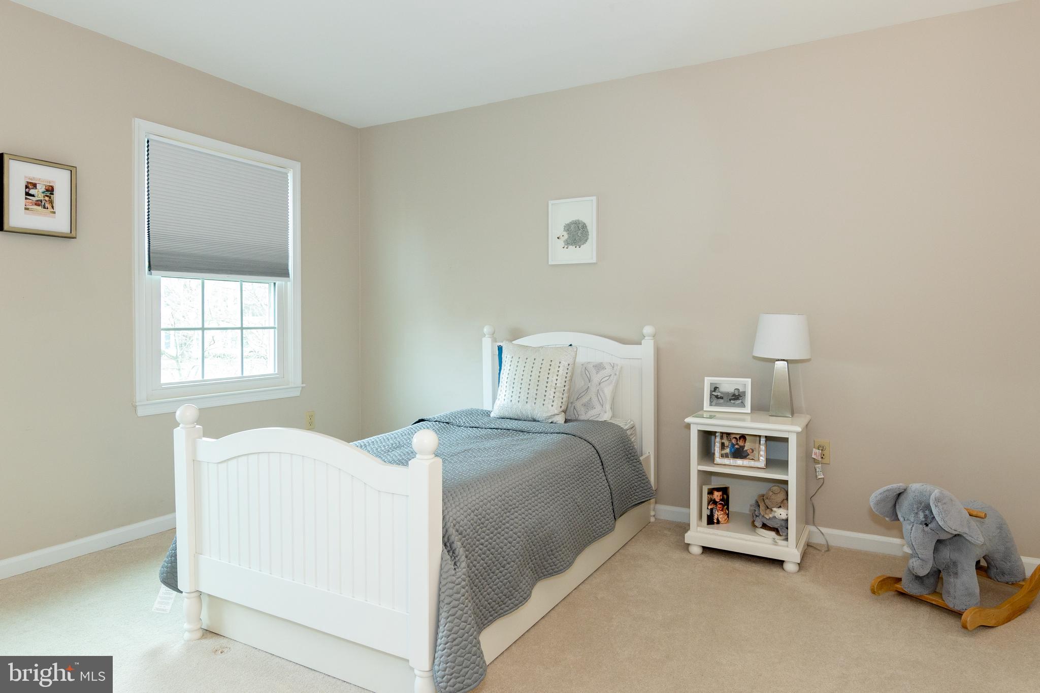 SOUTH RUN OAKS - Residential