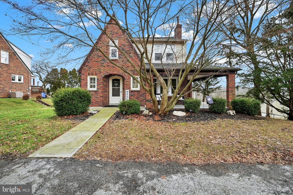 Photo of 4792 Zeiglers Church Road, SPRING GROVE, PA 17362 (MLS # PAYK2097236)