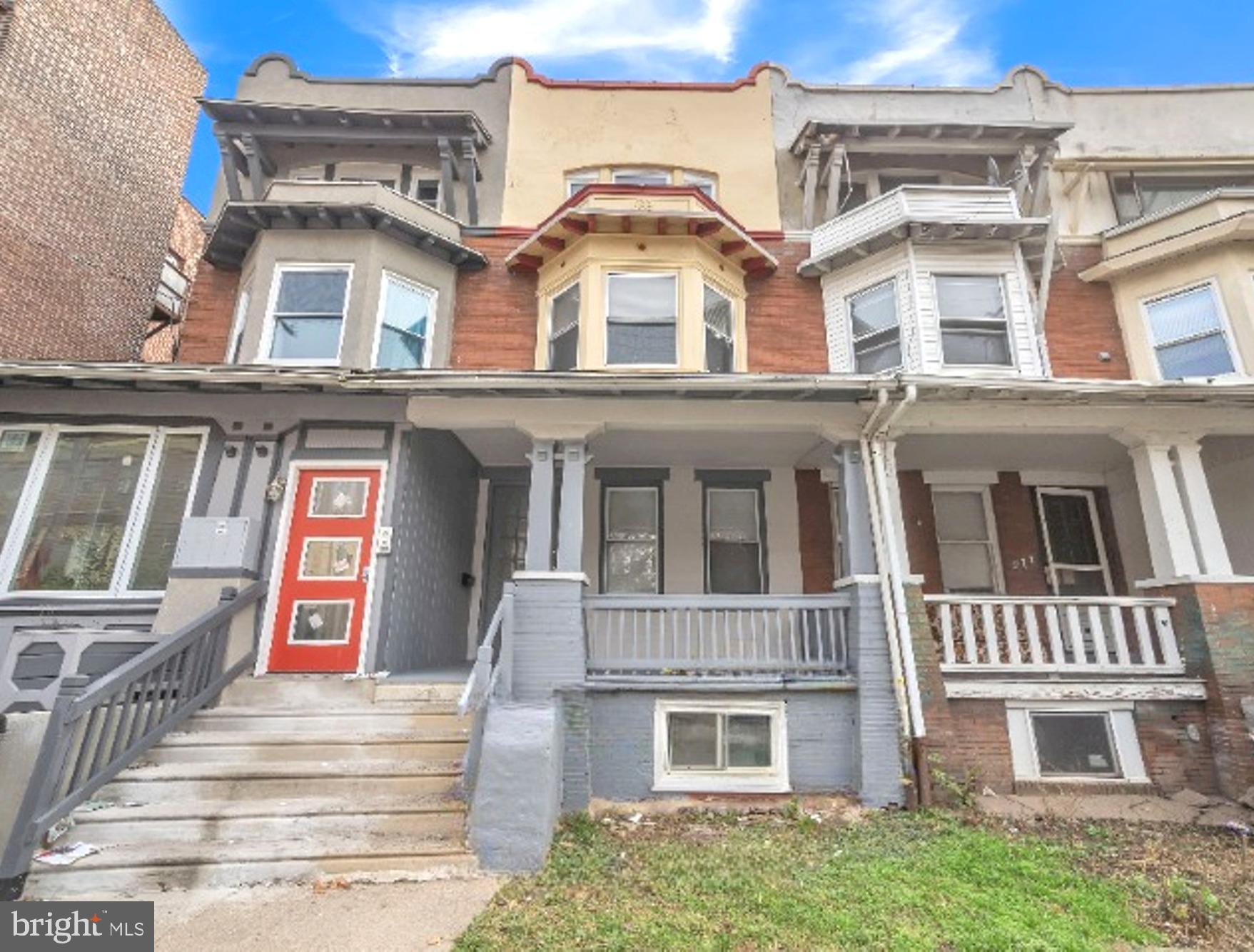 WALNUT HILL - Residential