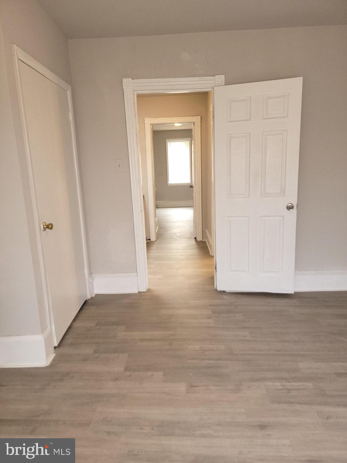 WALNUT HILL - Residential