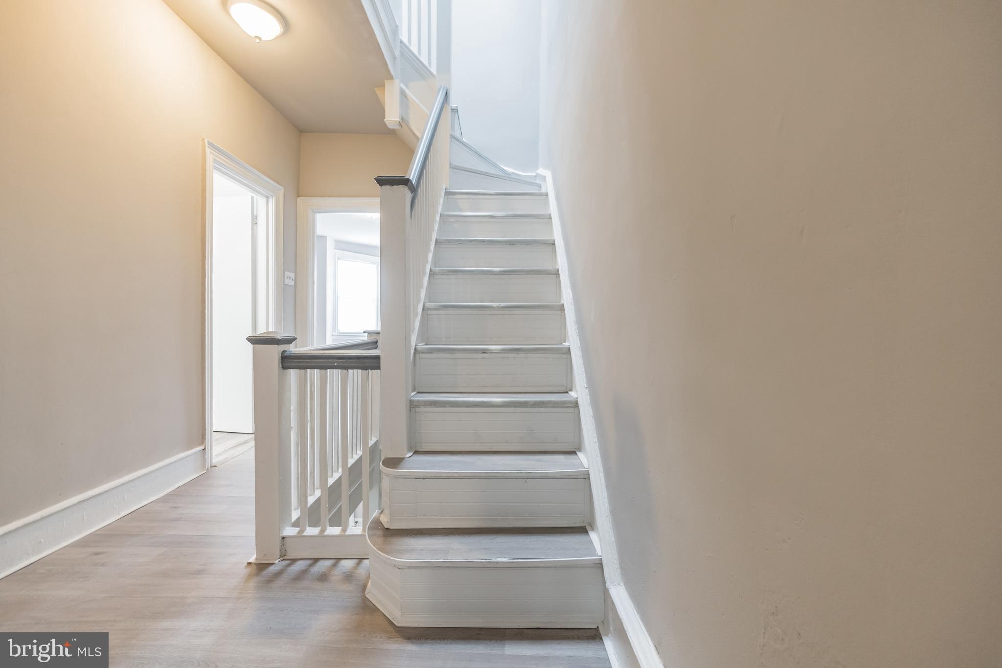 WALNUT HILL - Residential