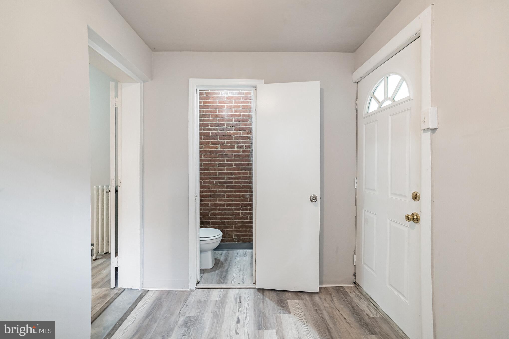 WALNUT HILL - Residential