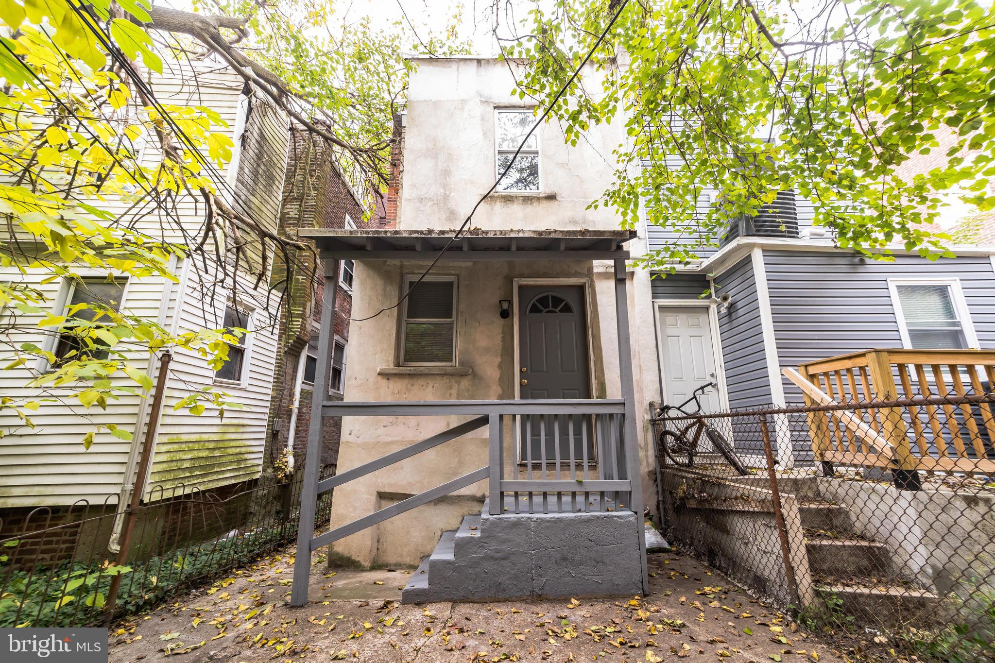 WALNUT HILL - Residential