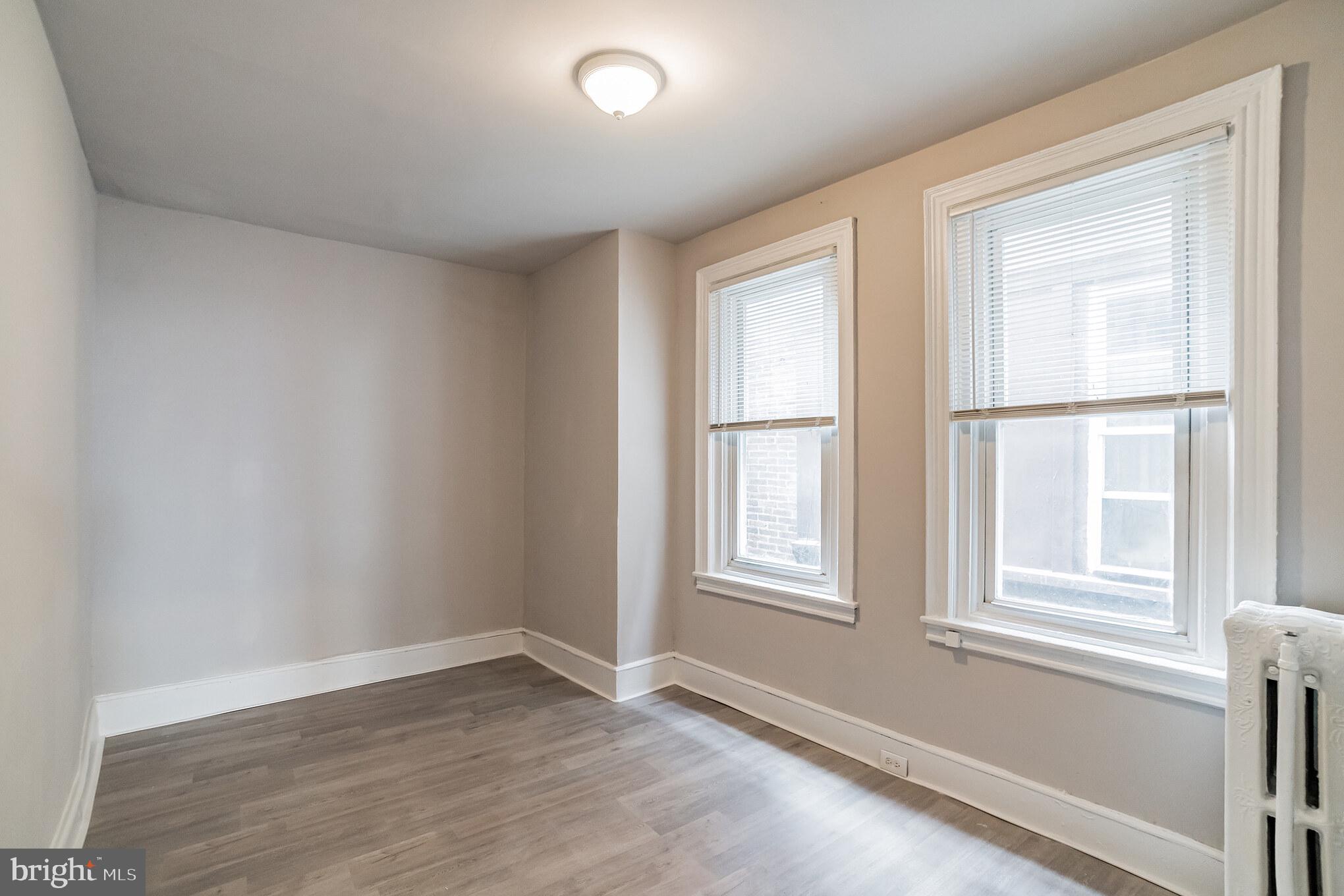 WALNUT HILL - Residential