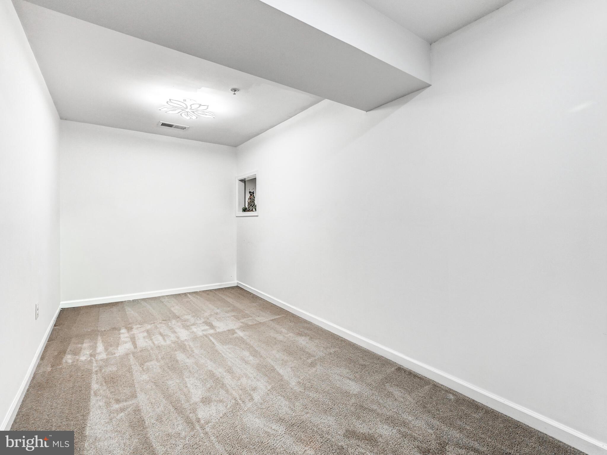 MONMOUTH MEADOWS - Residential