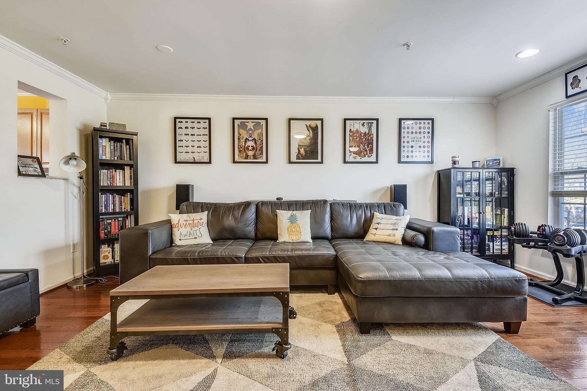 CROMWELL FOUNTAIN - Residential