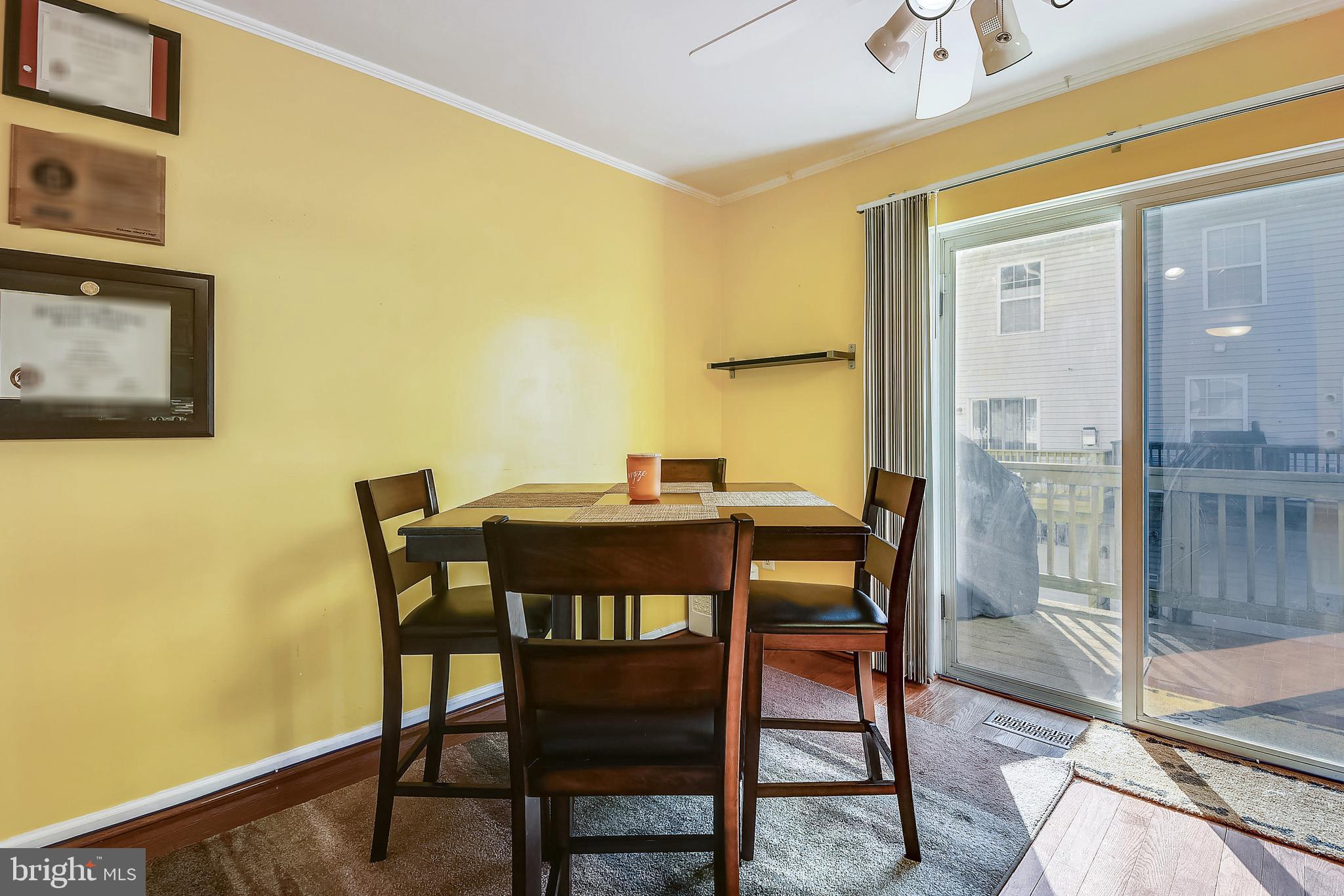 CROMWELL FOUNTAIN - Residential