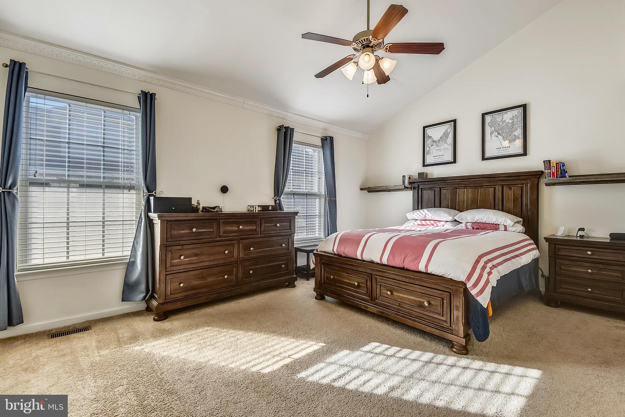 CROMWELL FOUNTAIN - Residential