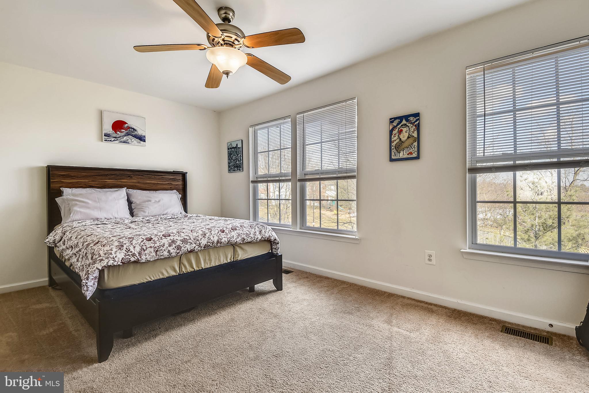 CROMWELL FOUNTAIN - Residential