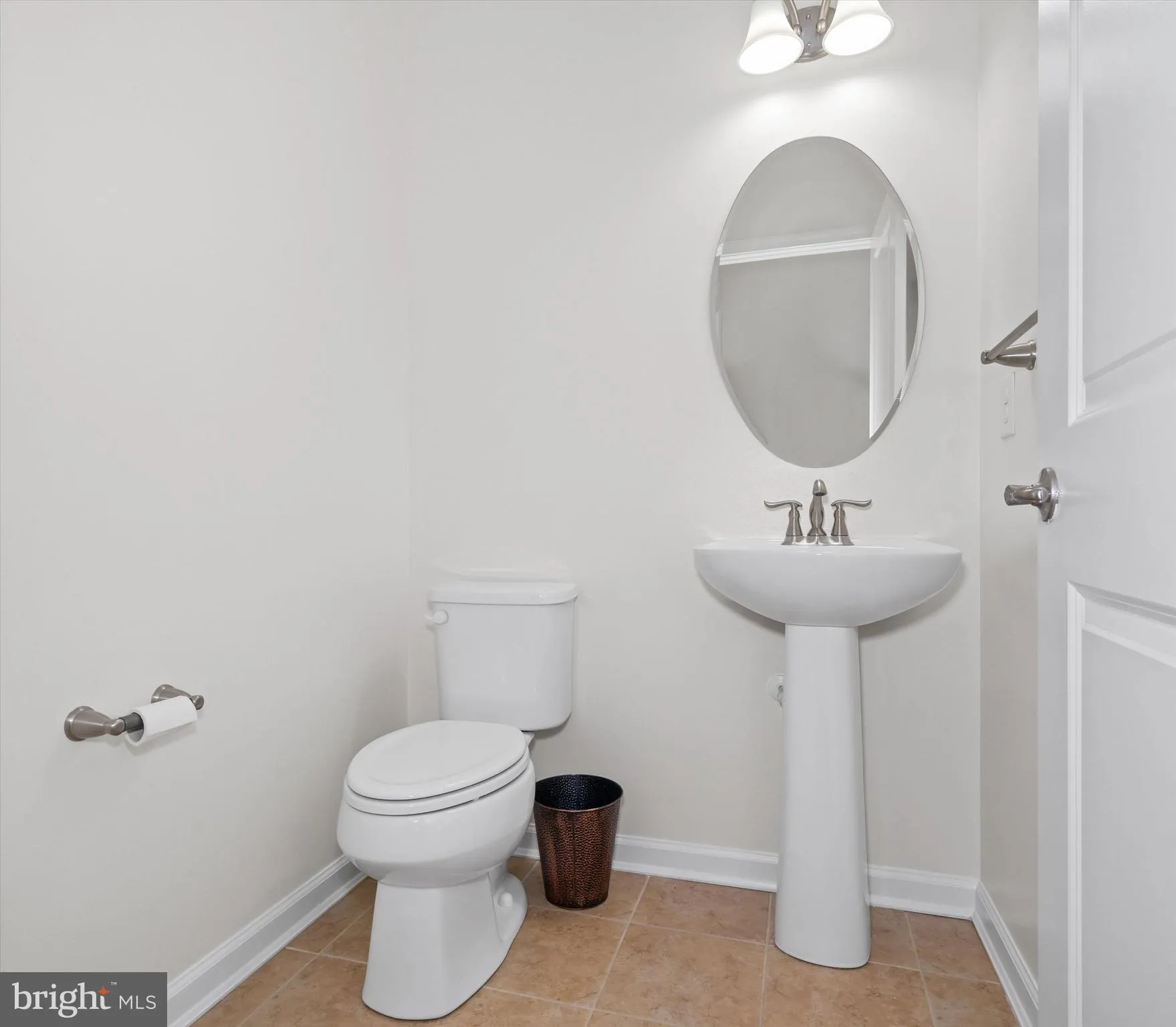 Newark, Delaware 19702, United States, 4 Bedrooms Bedrooms, ,4 BathroomsBathrooms,Residential,Active,140815
