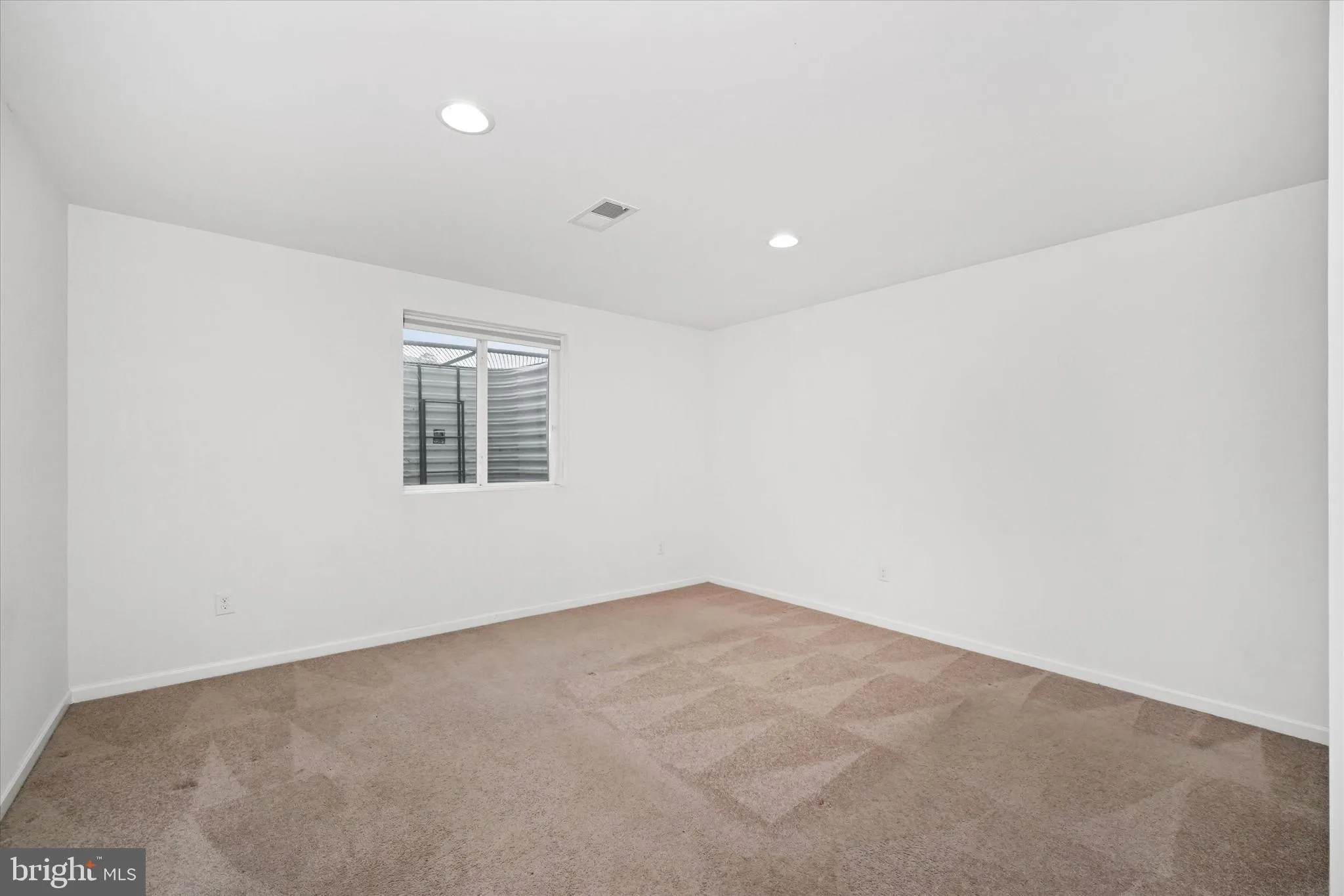 Newark, Delaware 19702, United States, 4 Bedrooms Bedrooms, ,4 BathroomsBathrooms,Residential,Active,140815