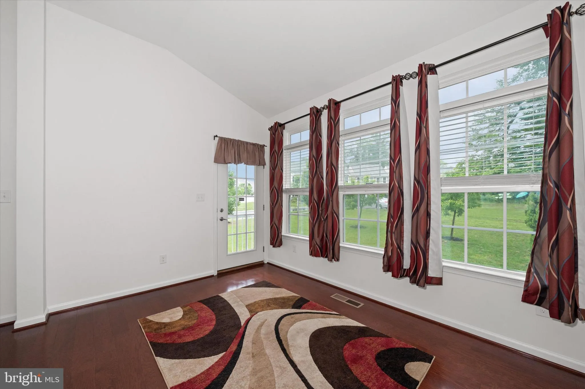 Newark, Delaware 19702, United States, 4 Bedrooms Bedrooms, ,4 BathroomsBathrooms,Residential,Active,140815