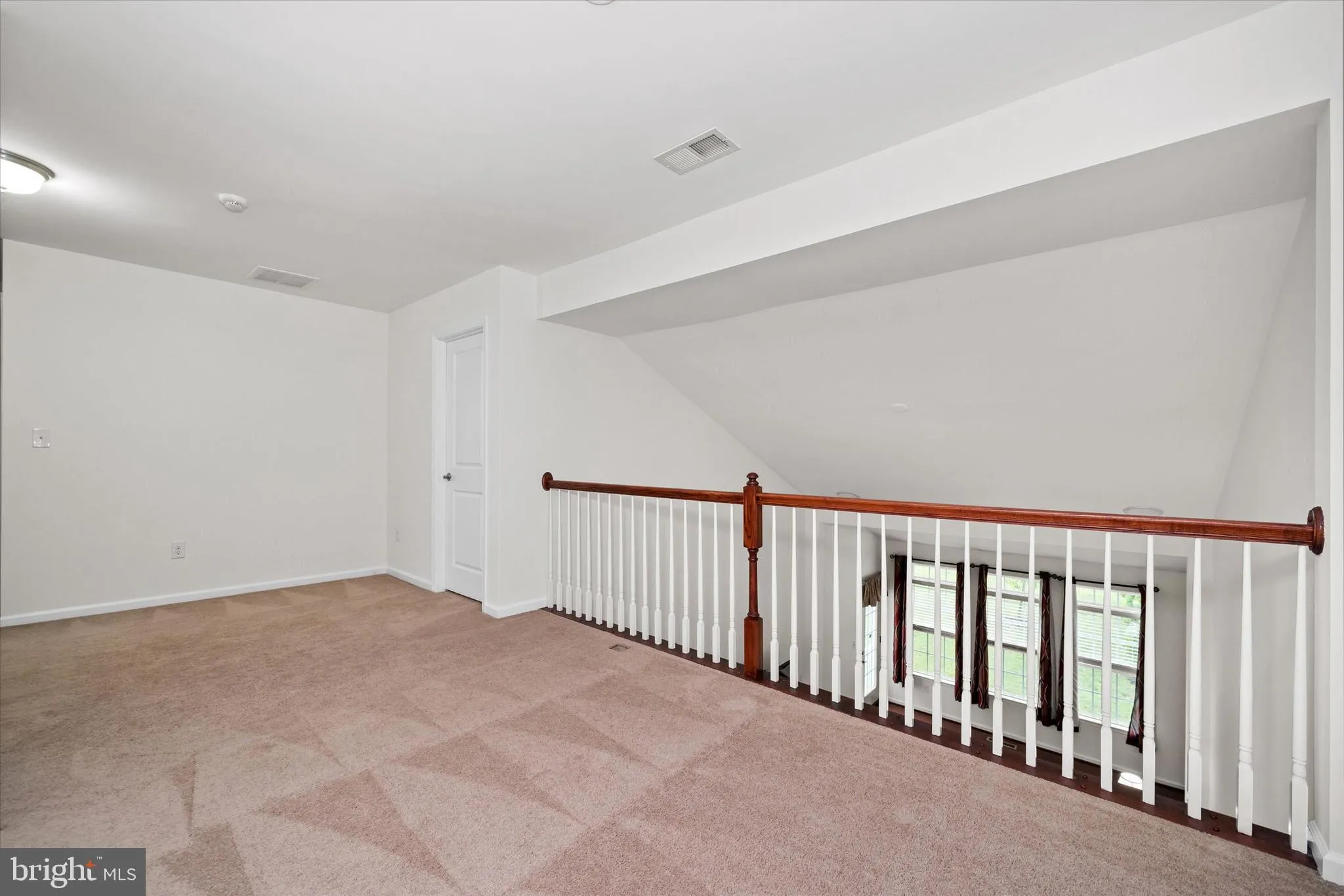 Newark, Delaware 19702, United States, 4 Bedrooms Bedrooms, ,4 BathroomsBathrooms,Residential,Active,140815