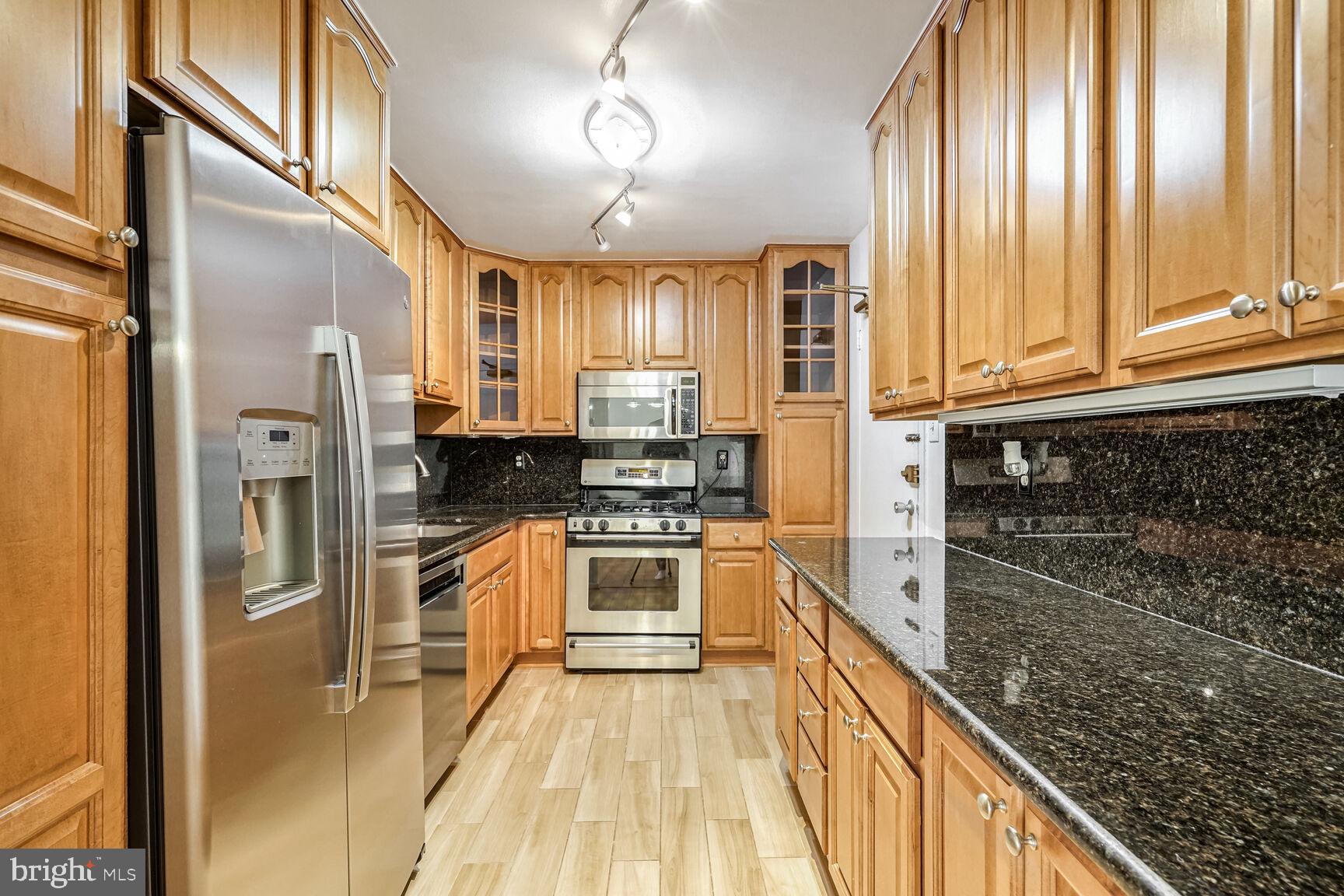 1300 ARMY NAVY DRIVE 317