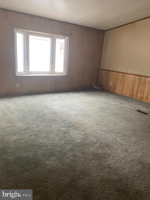 MOUNTAIN BUSH ESTATES - Residential