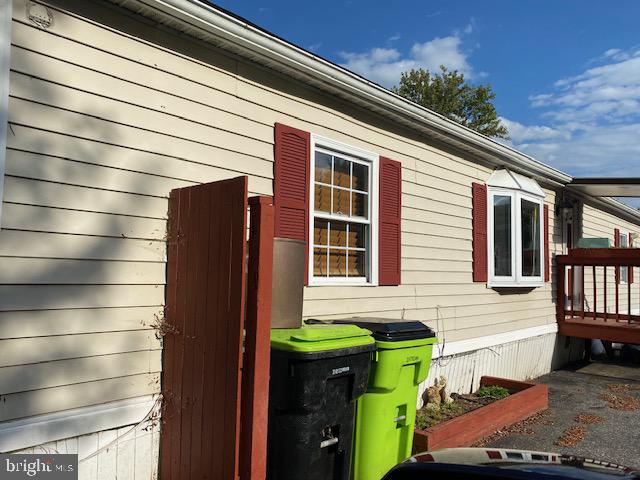 MOUNTAIN BUSH ESTATES - Residential