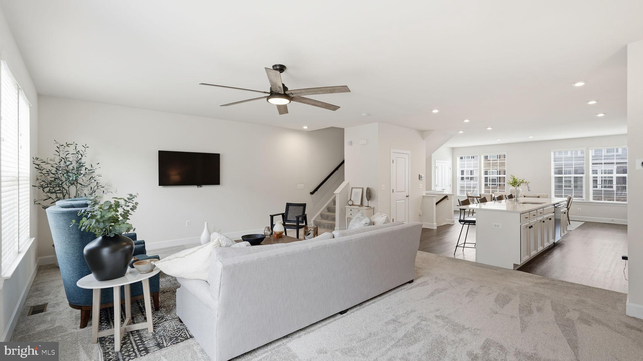 BRADLEY SQUARE - Residential