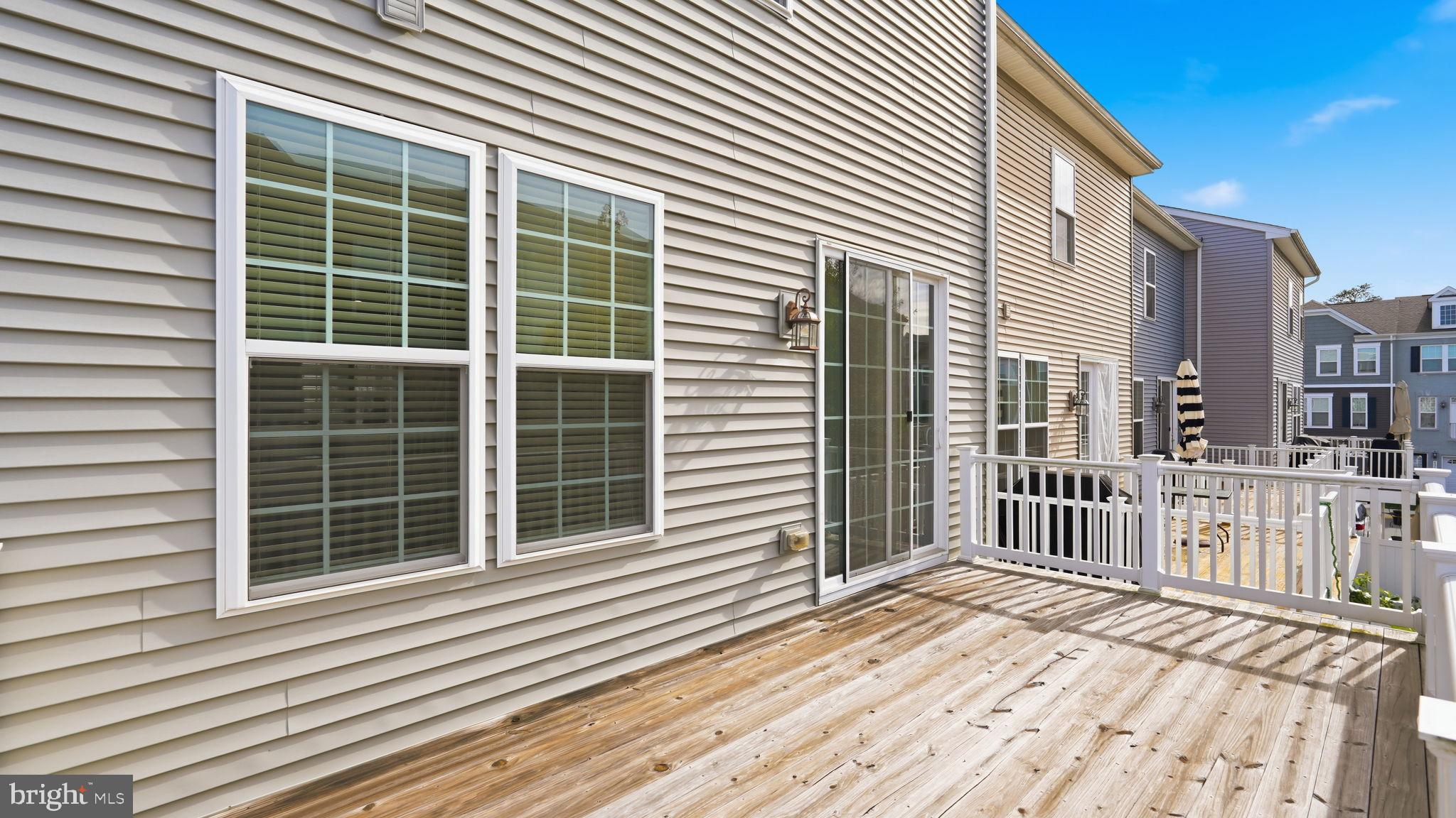 BRADLEY SQUARE - Residential