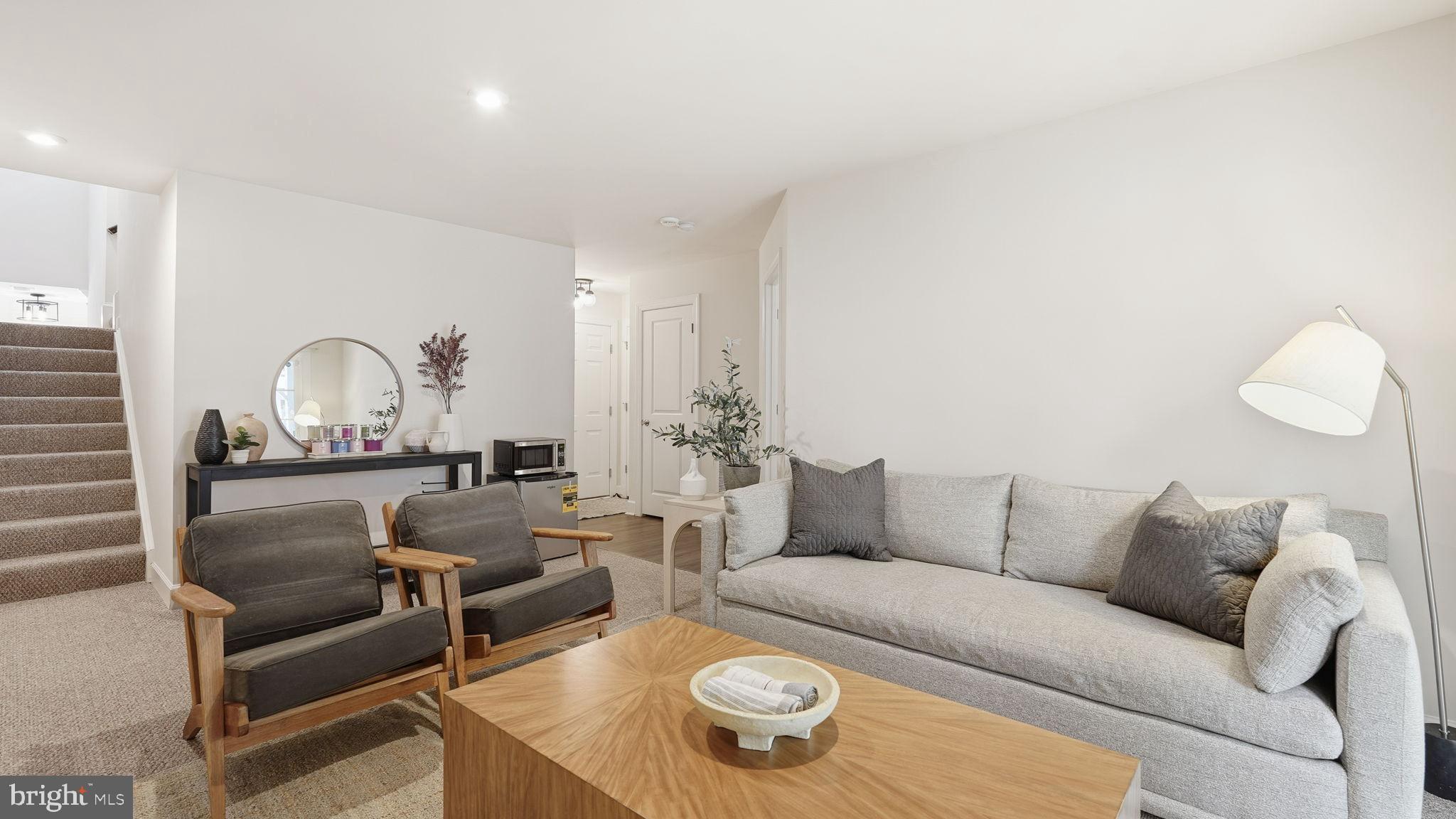 BRADLEY SQUARE - Residential