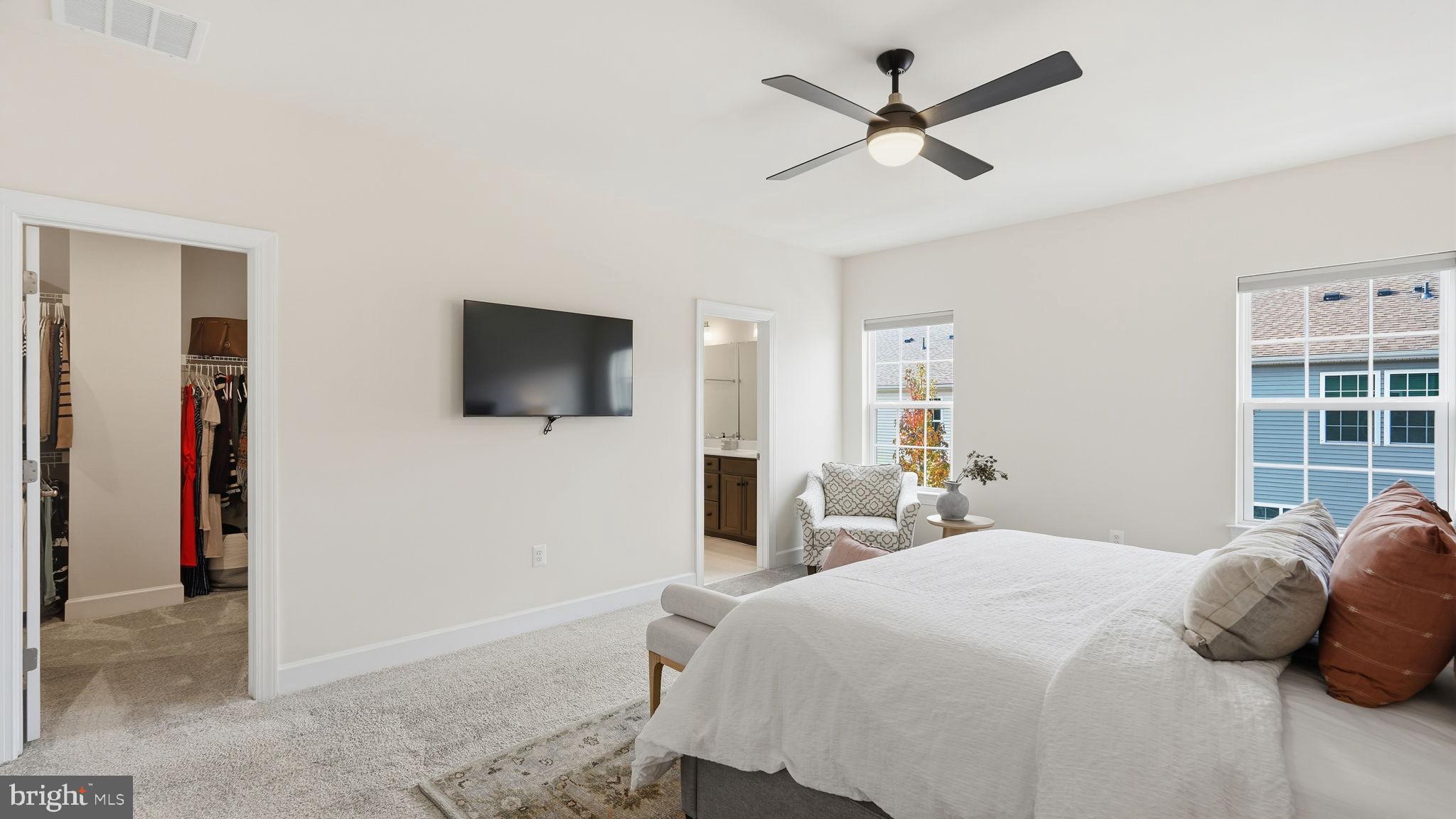 BRADLEY SQUARE - Residential