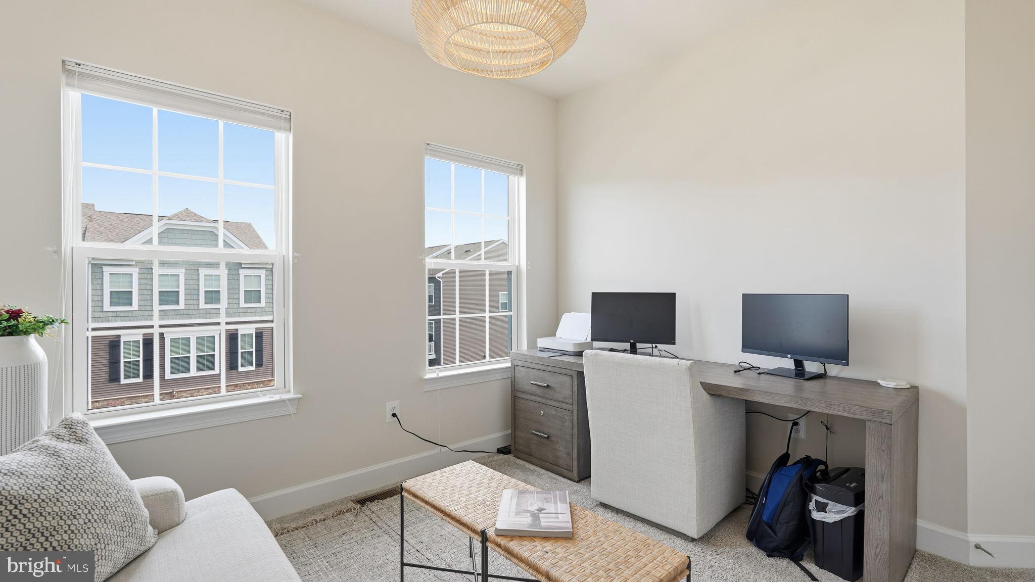 BRADLEY SQUARE - Residential