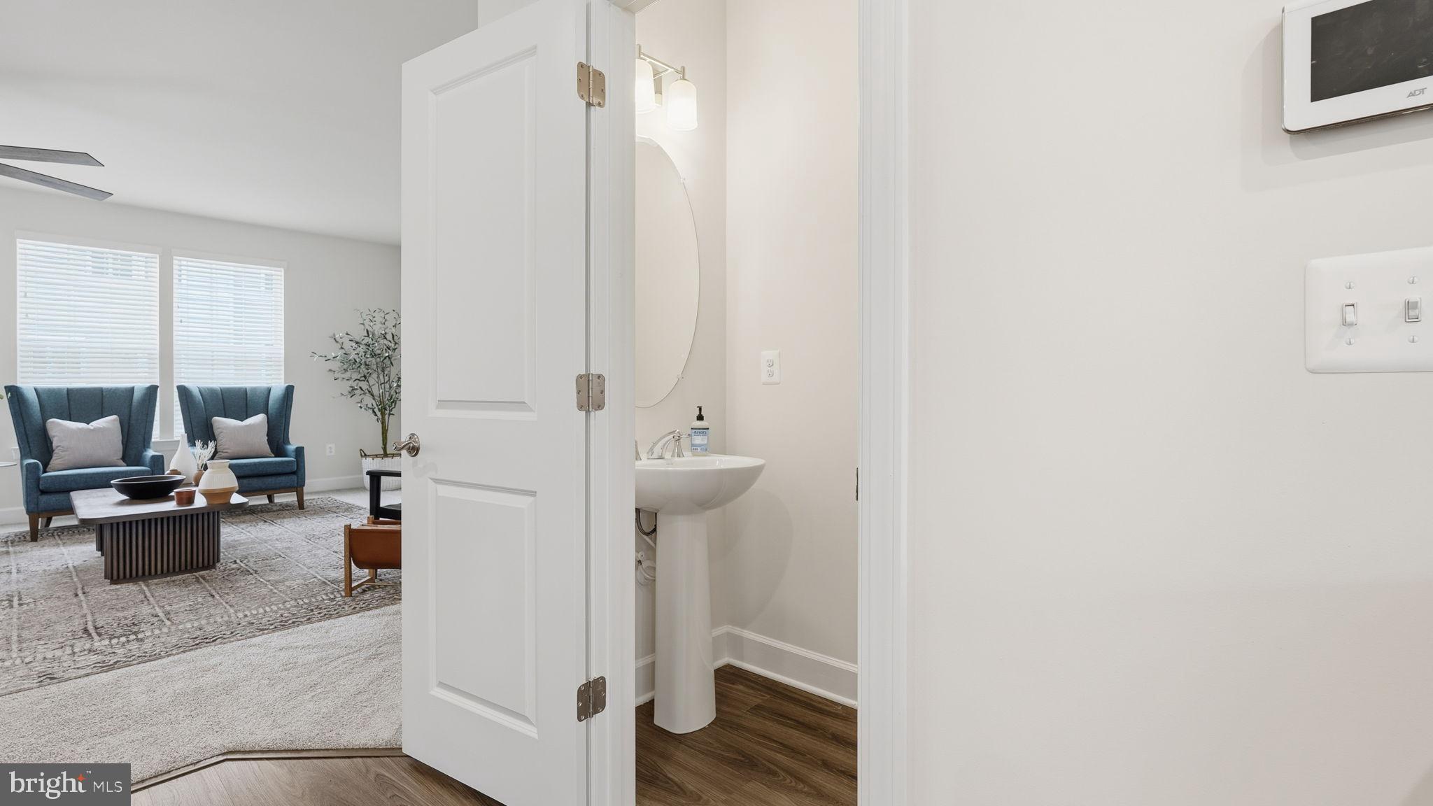 BRADLEY SQUARE - Residential