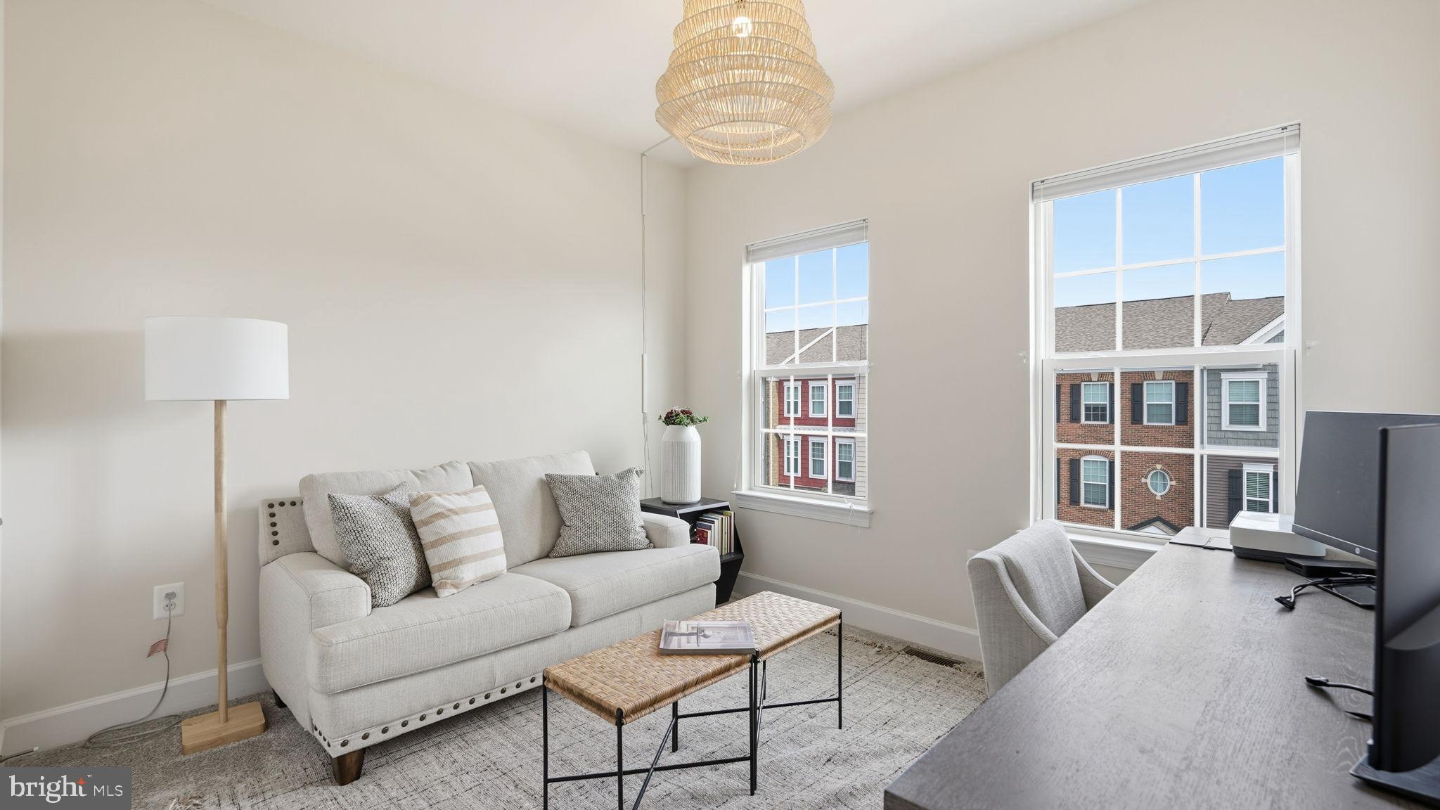 BRADLEY SQUARE - Residential