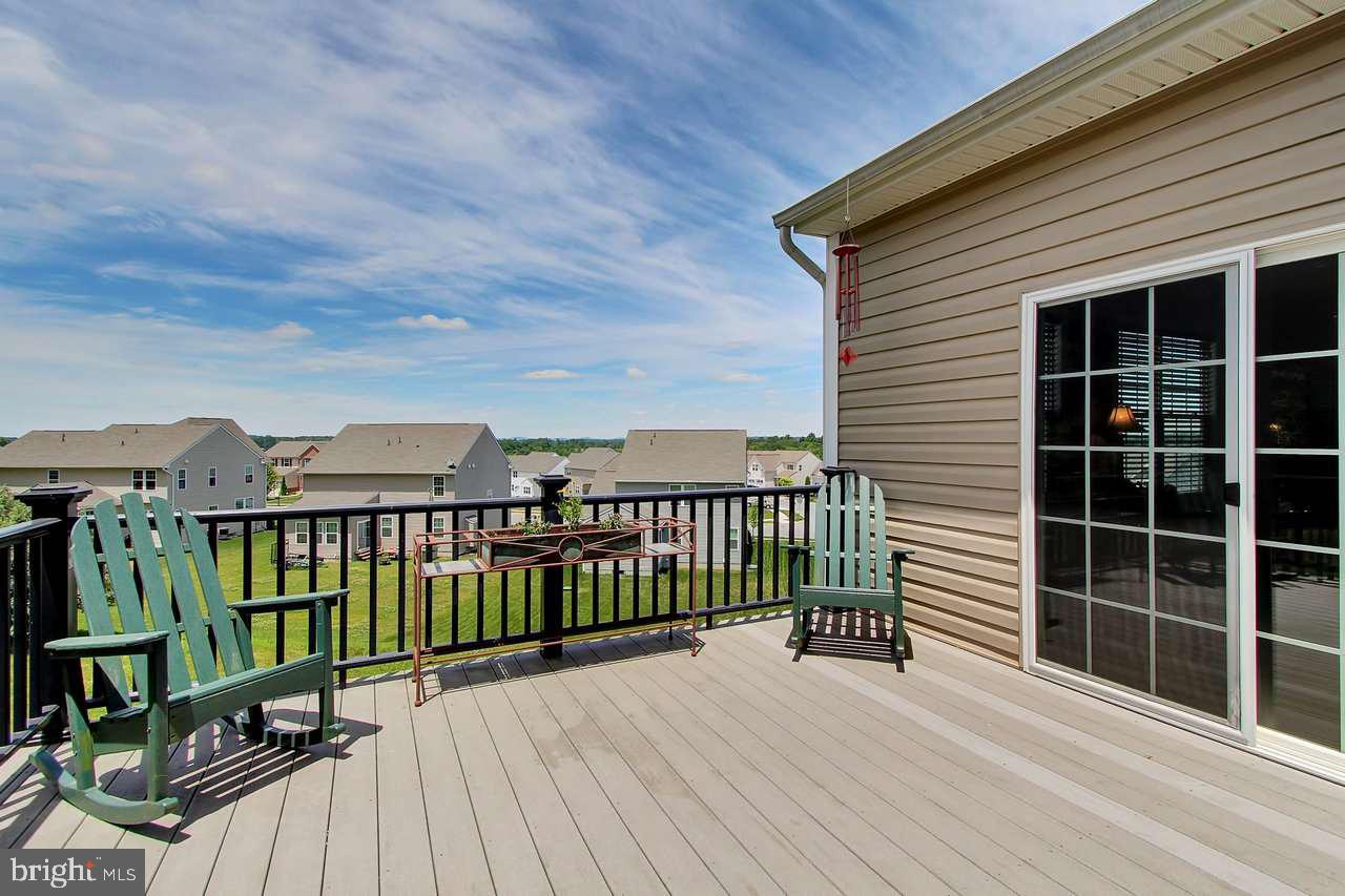 LOGANS RESERVE - Residential