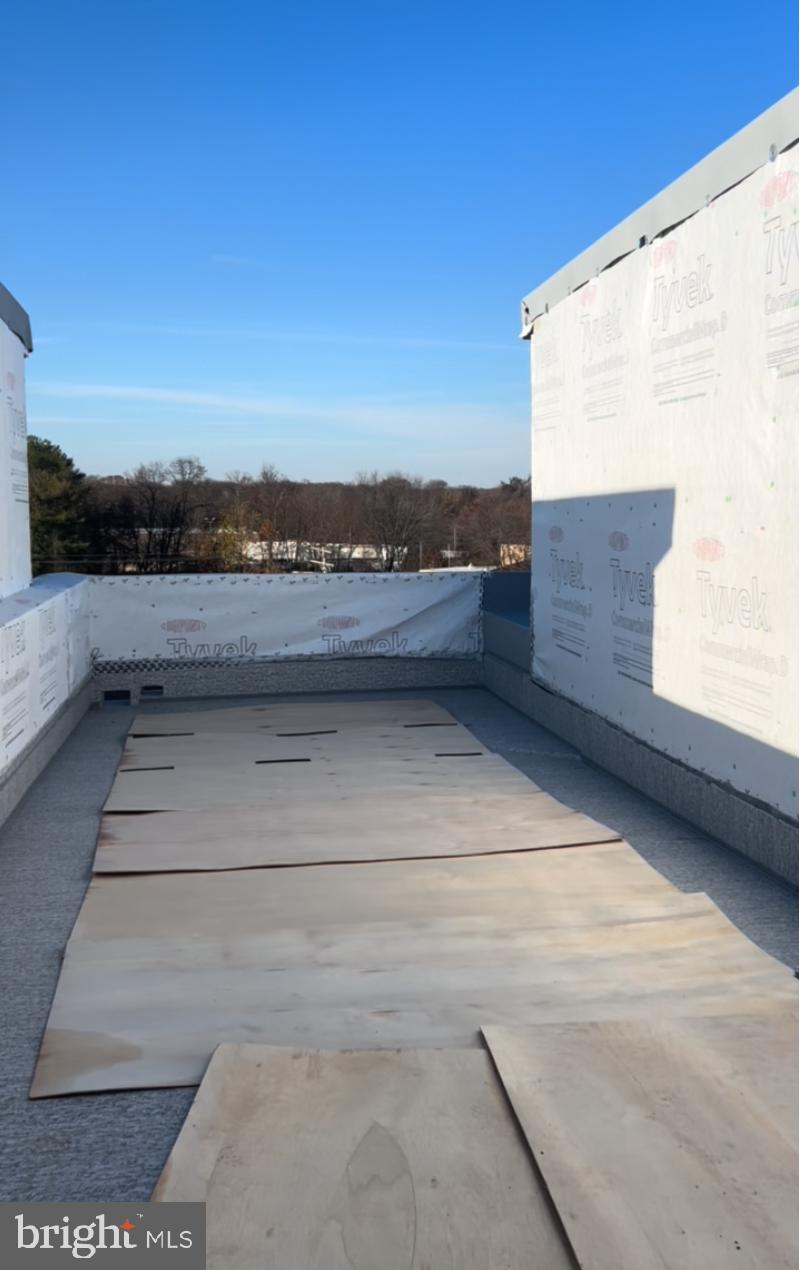 TOWNE ROW - Residential