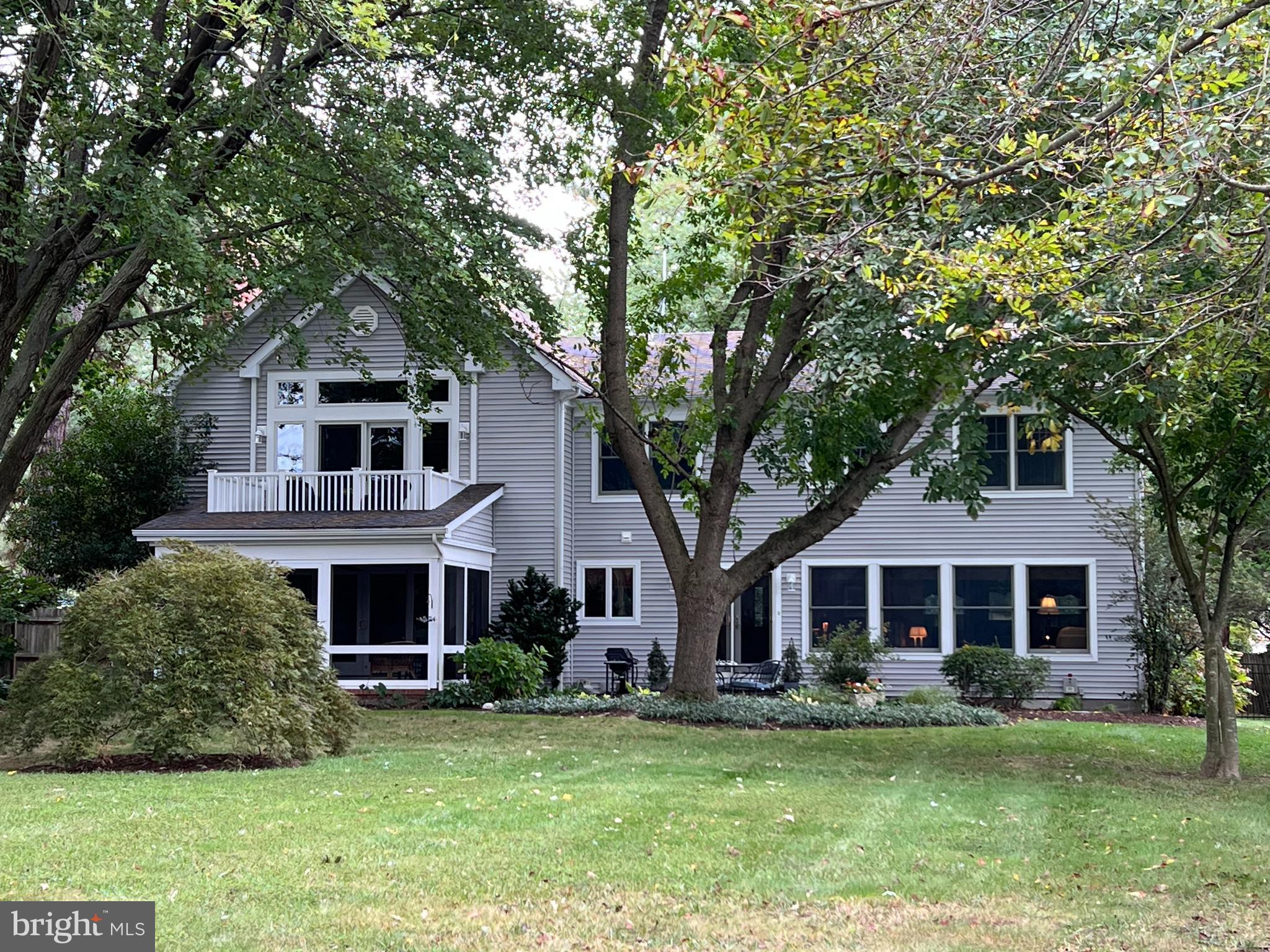 ROYAL ACRES - Residential