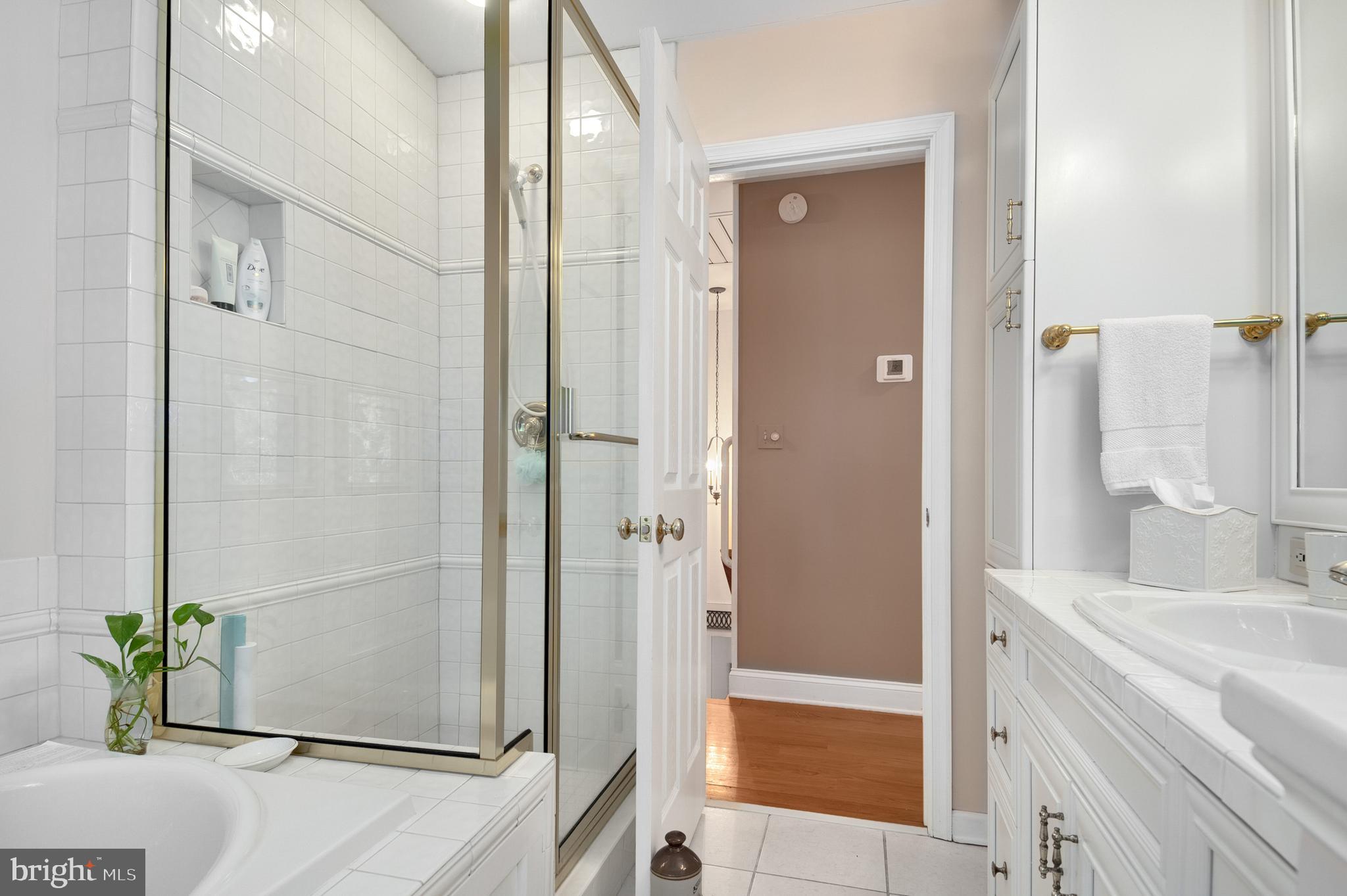 ROYAL ACRES - Residential