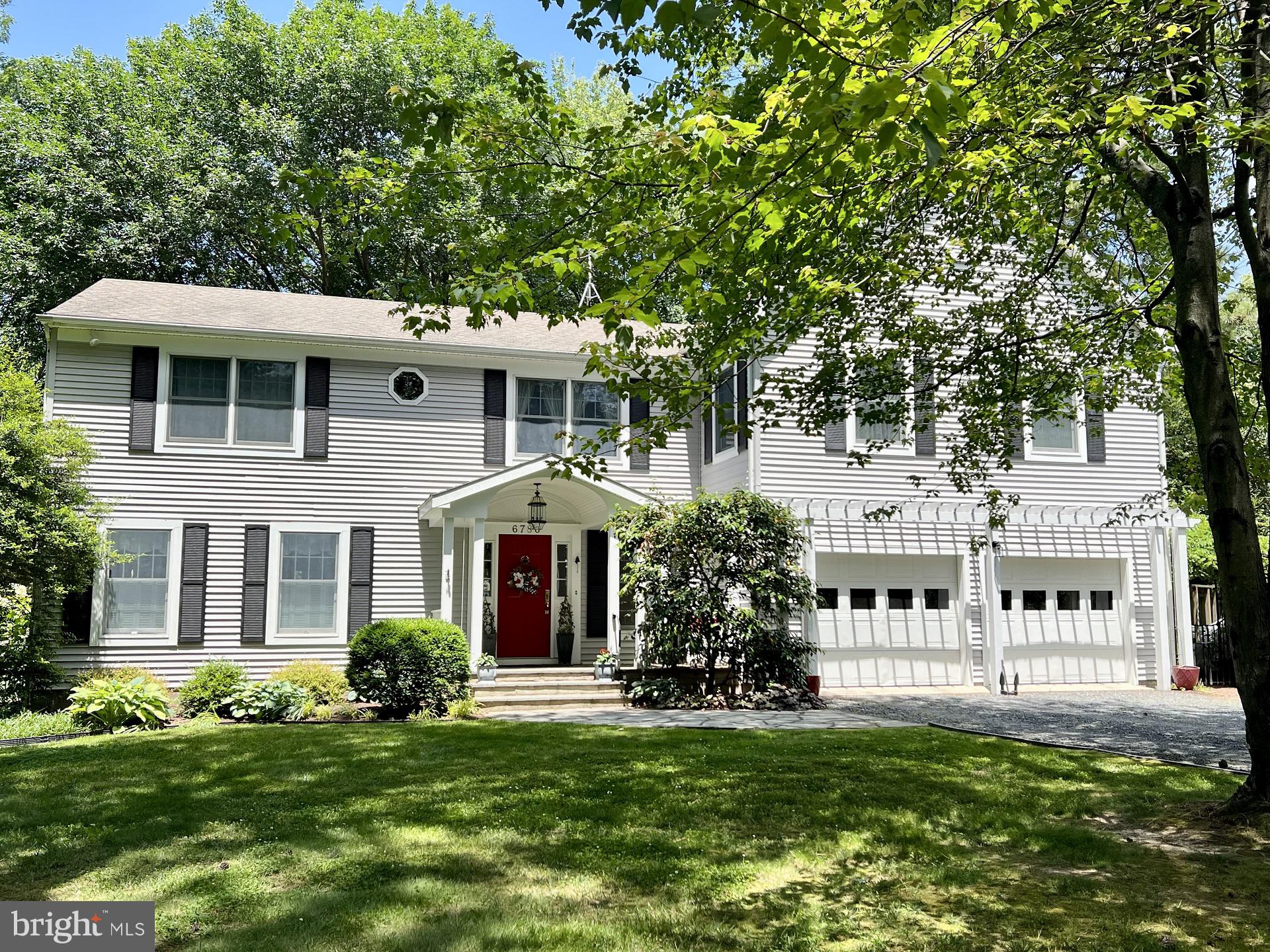 ROYAL ACRES - Residential