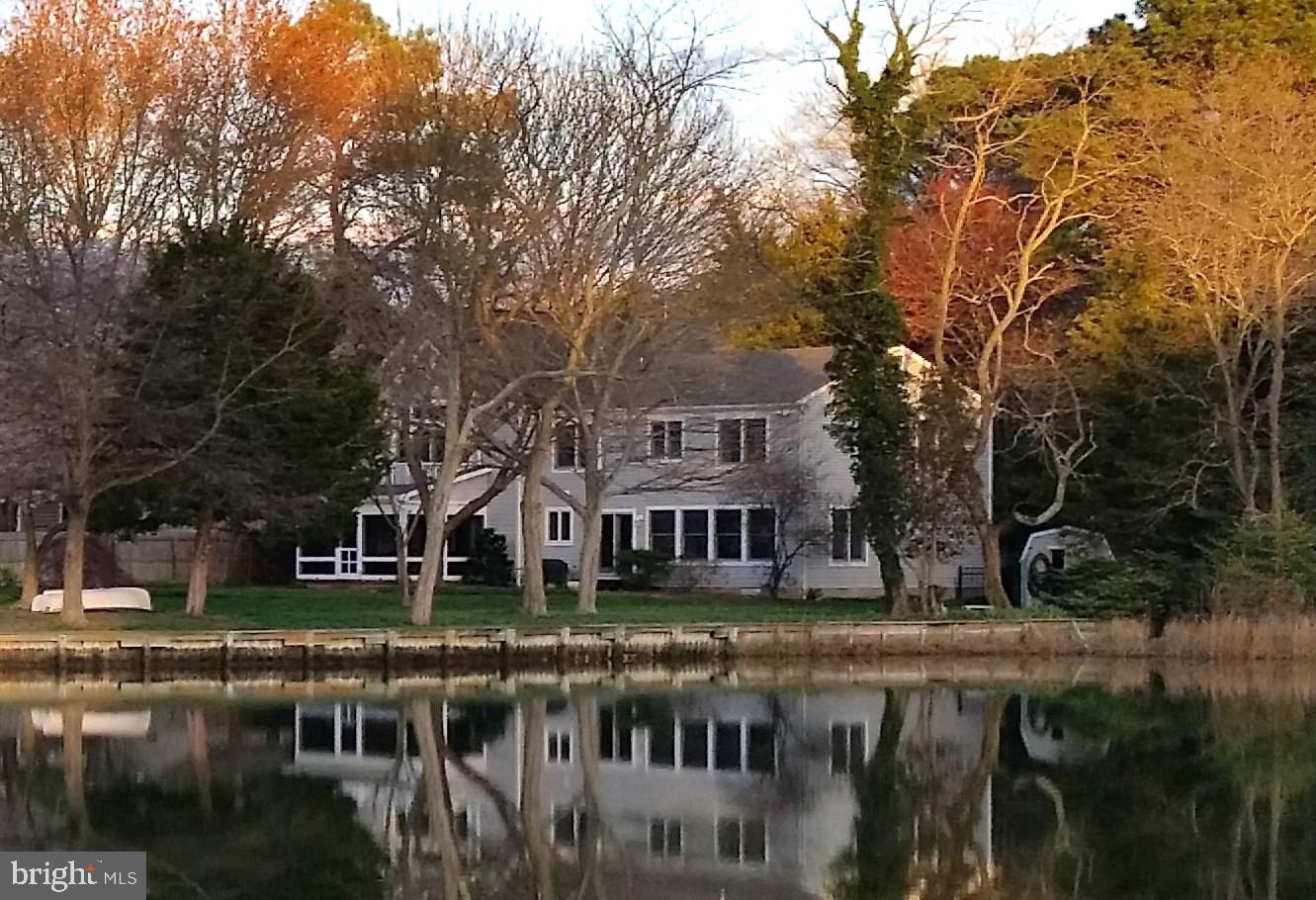 ROYAL ACRES - Residential