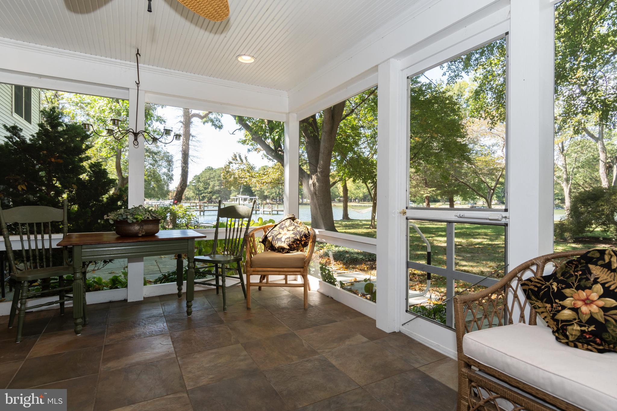 ROYAL ACRES - Residential