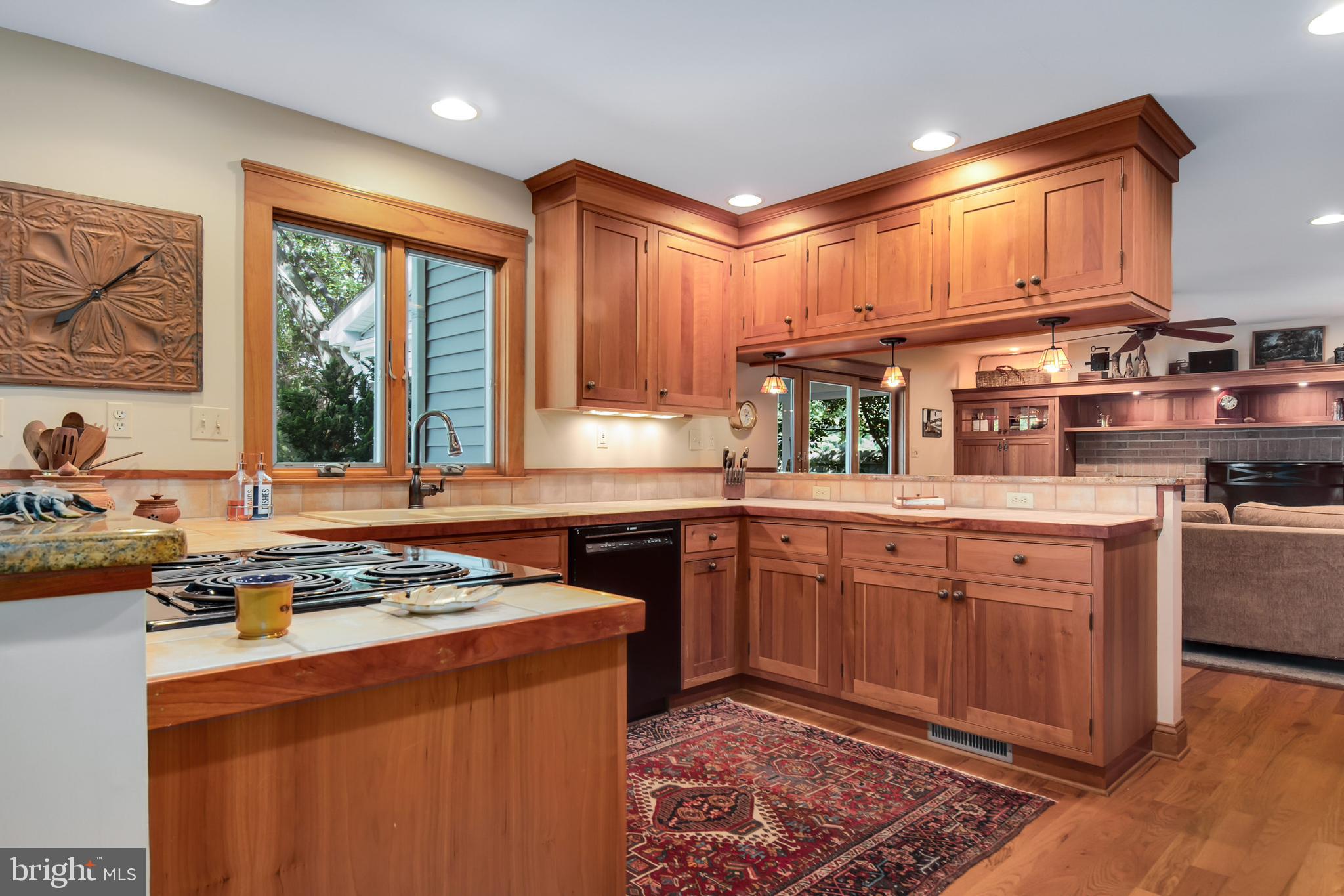 ROYAL ACRES - Residential